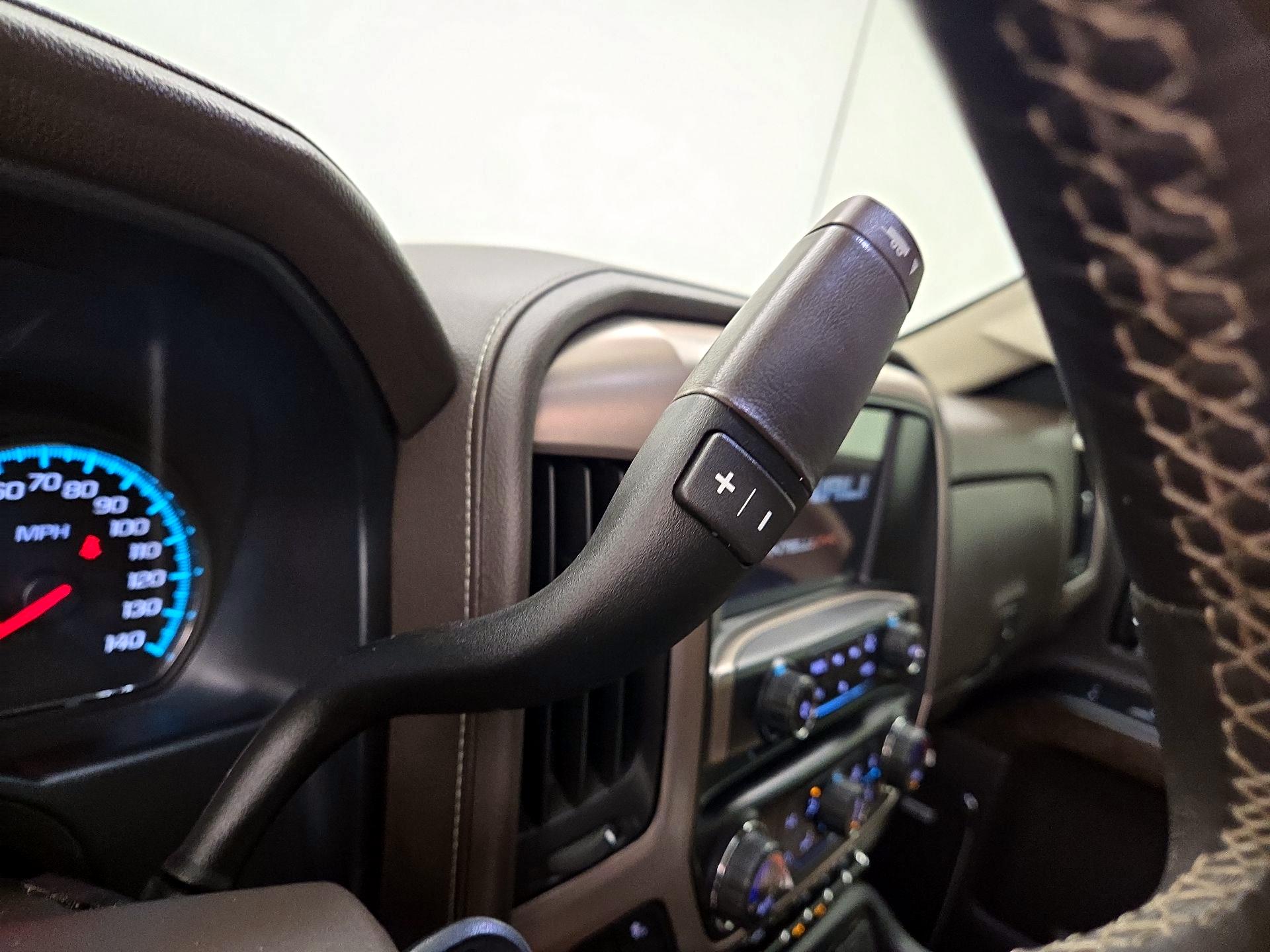 Thumbnail: 2019 GMC Sierra 2500 - 17