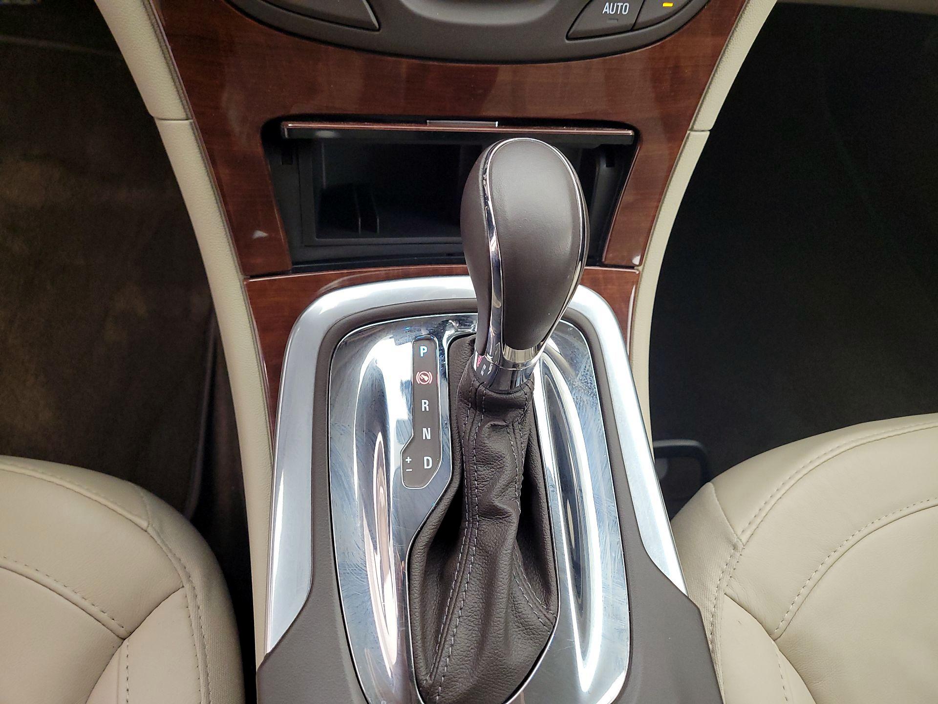 Thumbnail: 2016 Buick Regal - 15