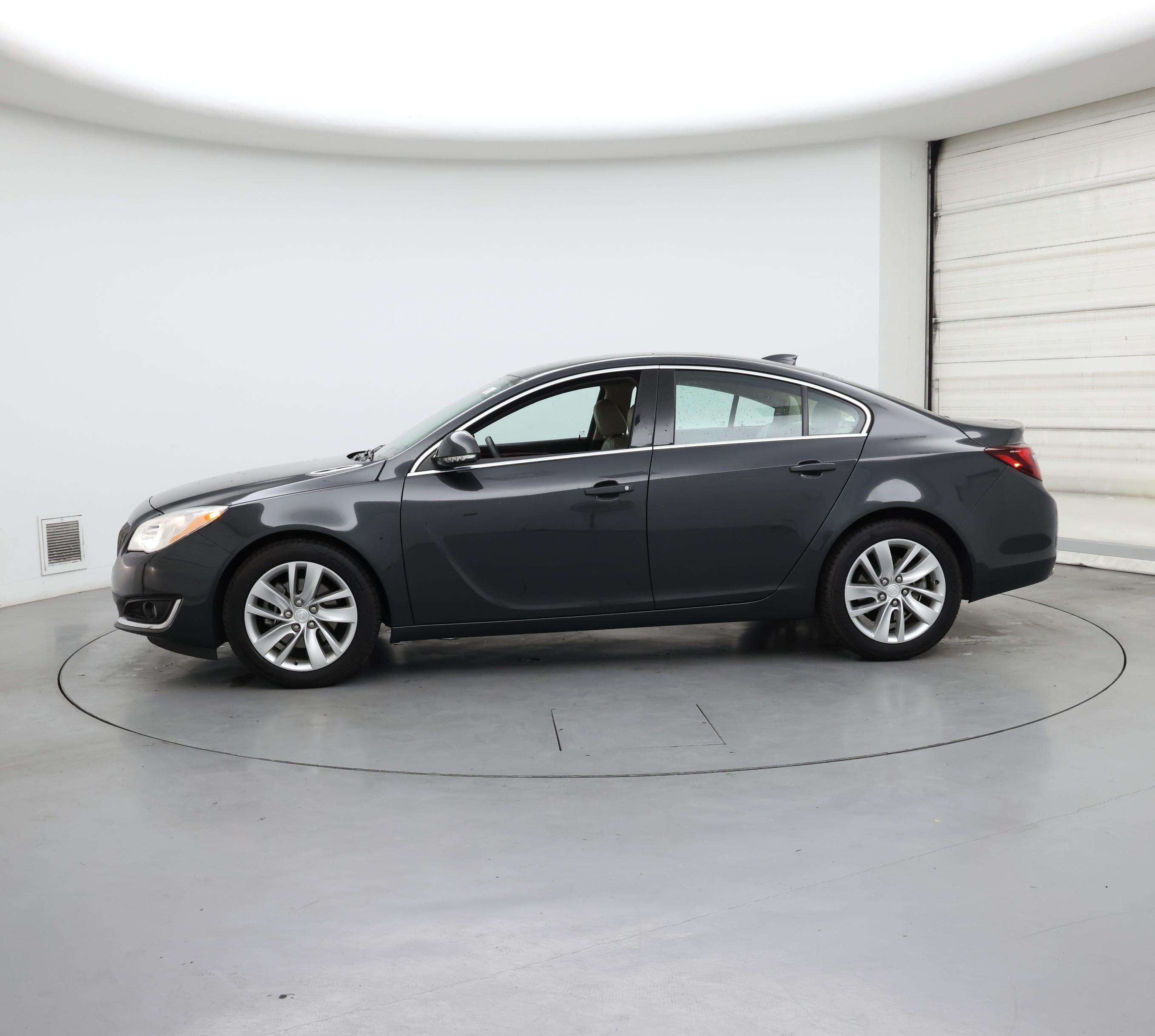 Thumbnail: 2016 Buick Regal - 3
