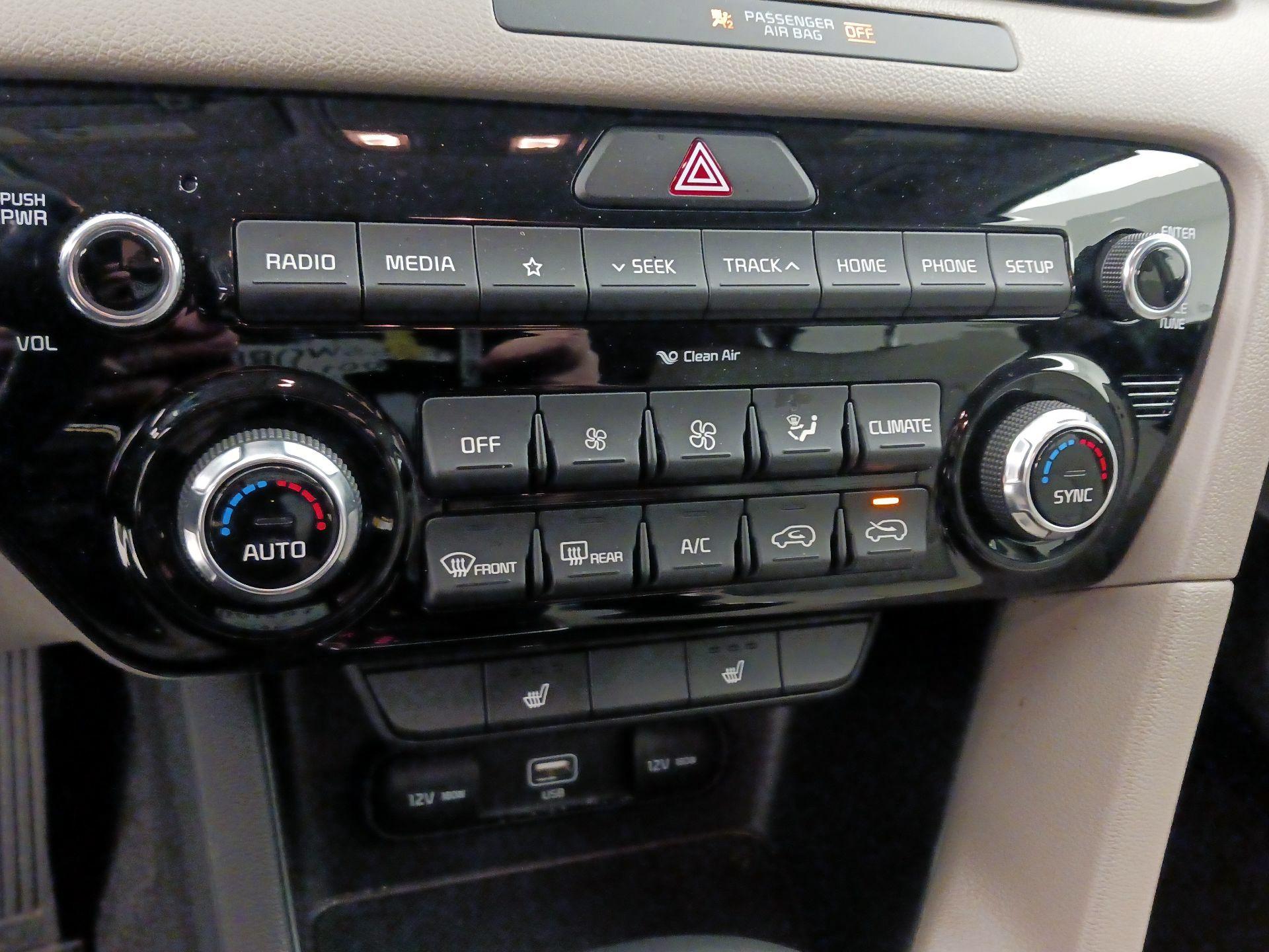 Thumbnail: 2021 Kia Sportage - 16