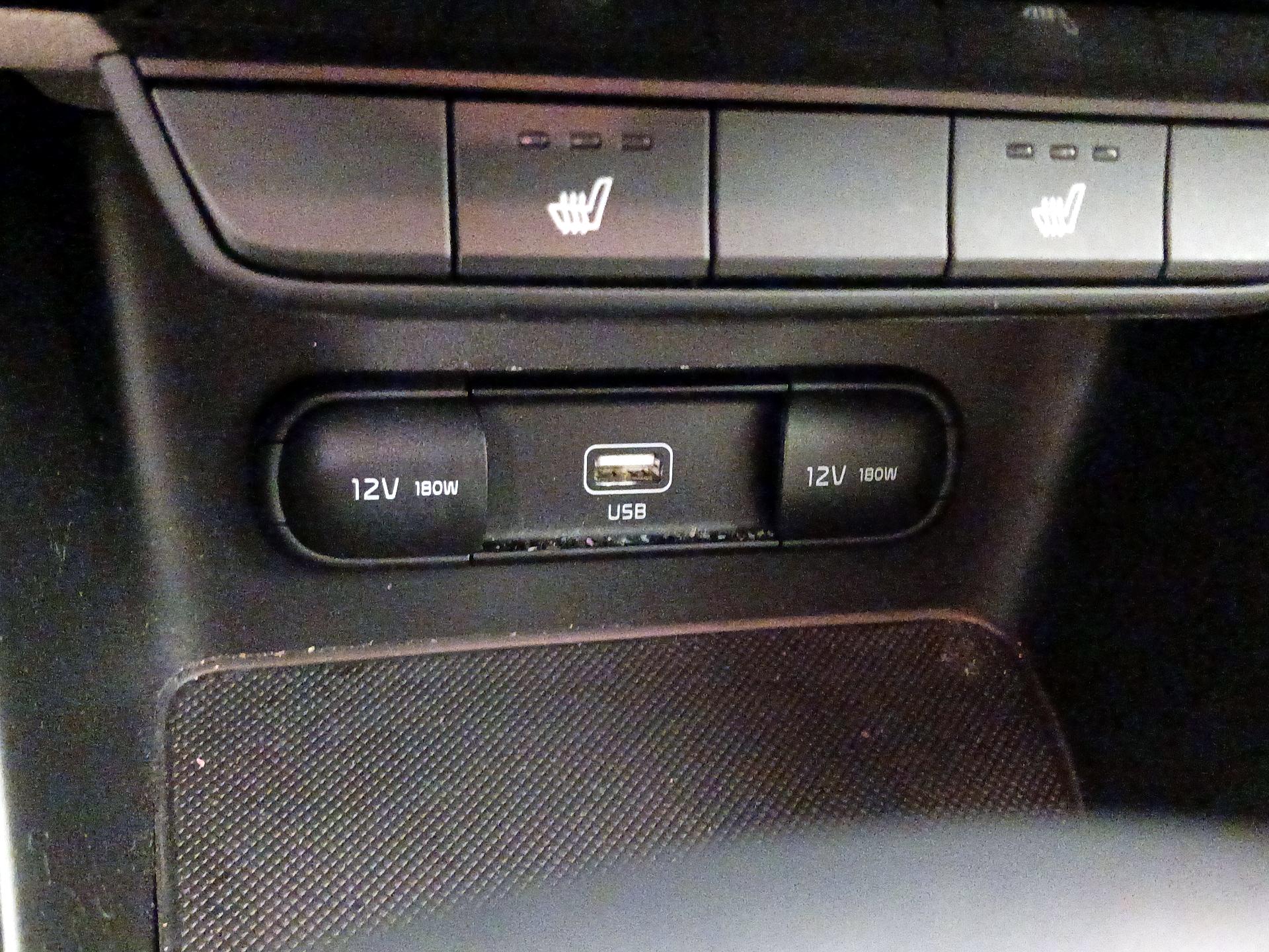 Thumbnail: 2021 Kia Sportage - 18