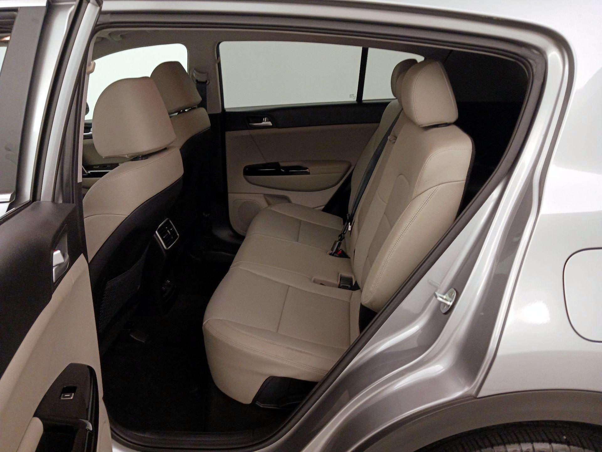 Thumbnail: 2021 Kia Sportage - 19