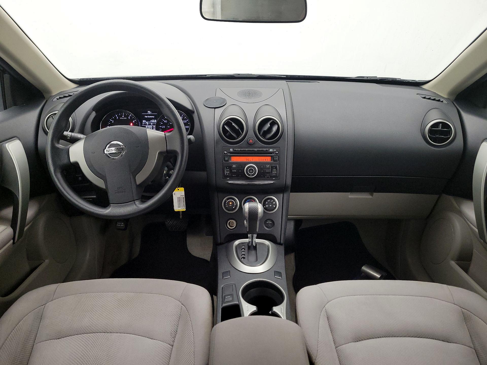 Thumbnail: 2015 Nissan Rogue - 9