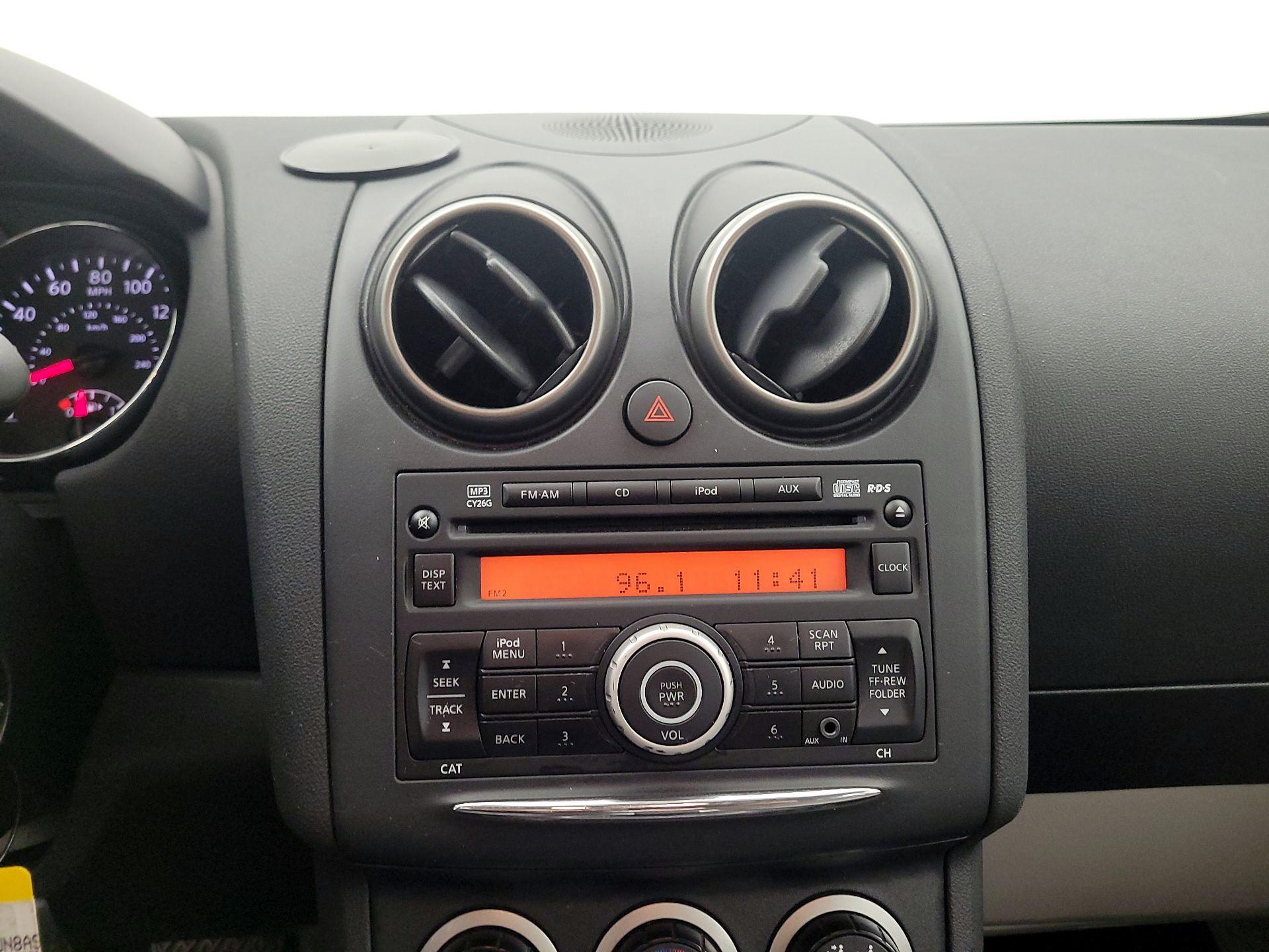 Thumbnail: 2015 Nissan Rogue - 14