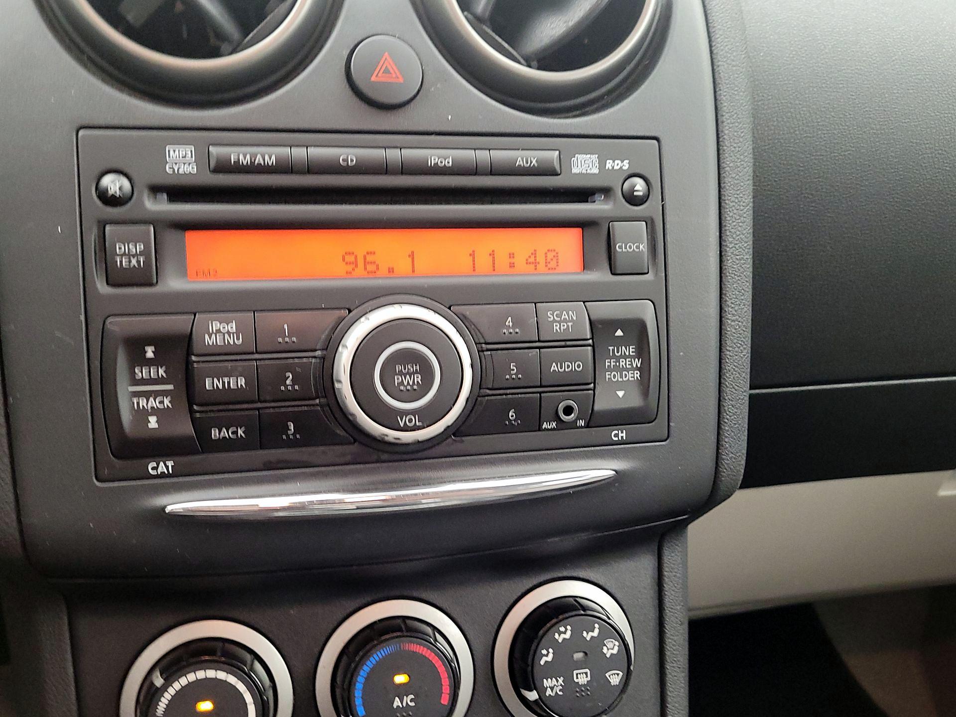 Thumbnail: 2015 Nissan Rogue - 17