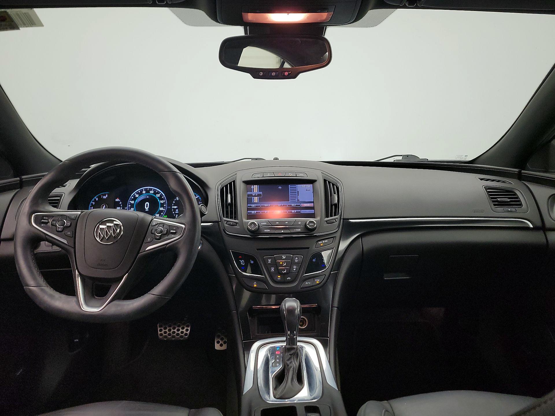 Thumbnail: 2015 Buick Regal - 9