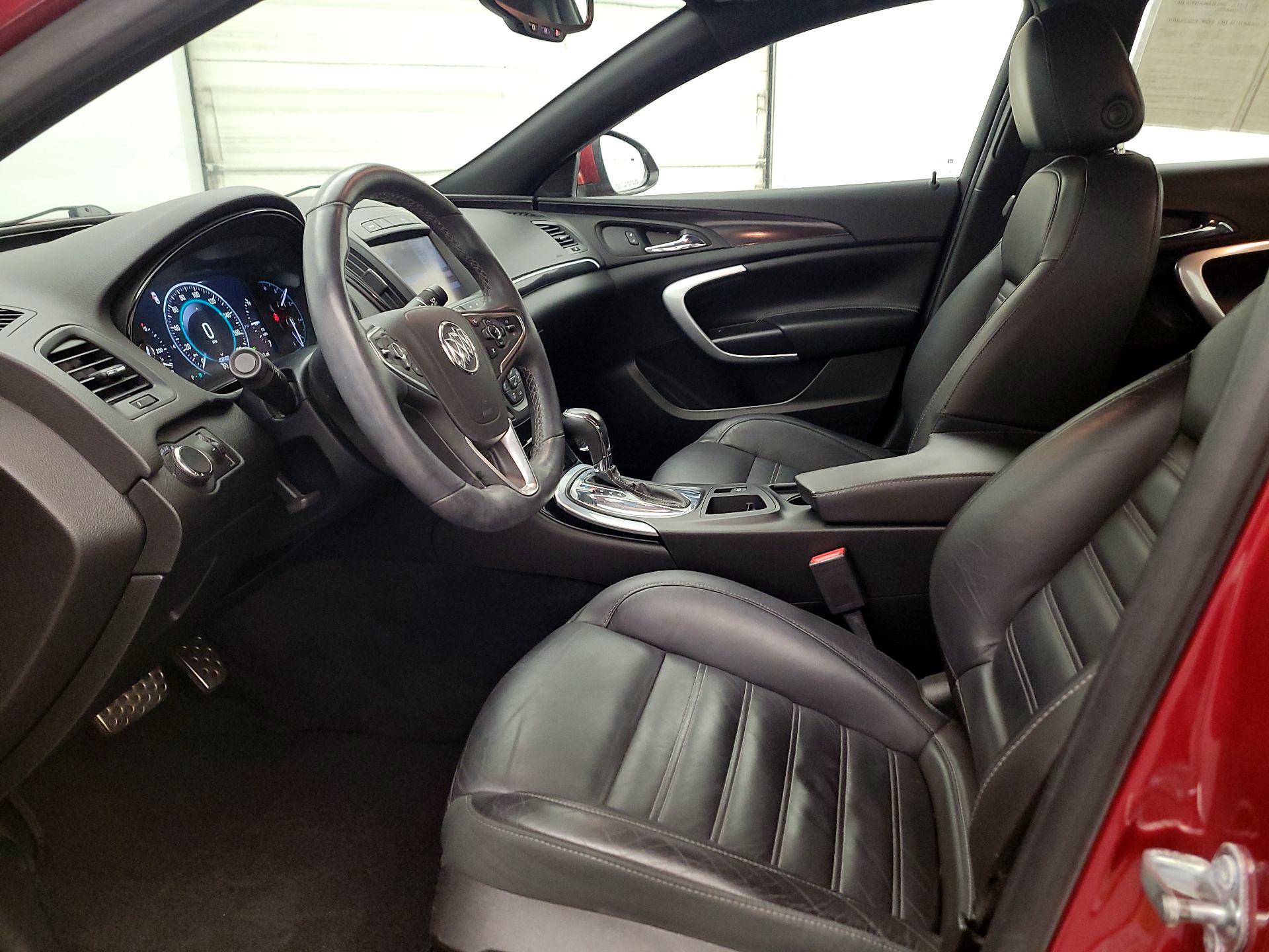 Thumbnail: 2015 Buick Regal - 11