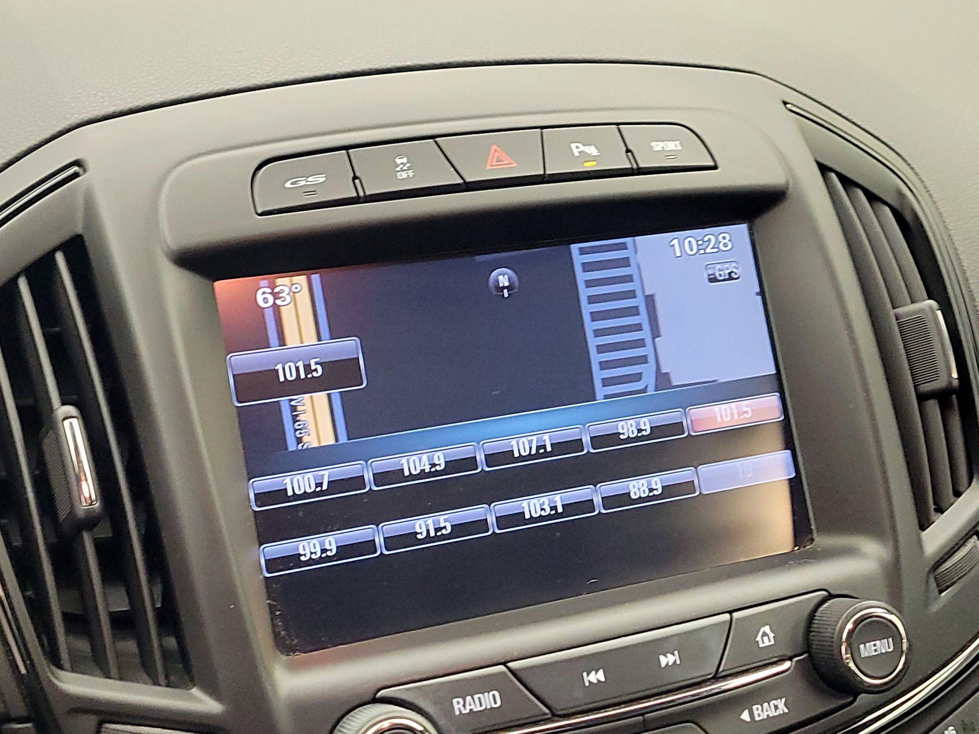 Thumbnail: 2015 Buick Regal - 15