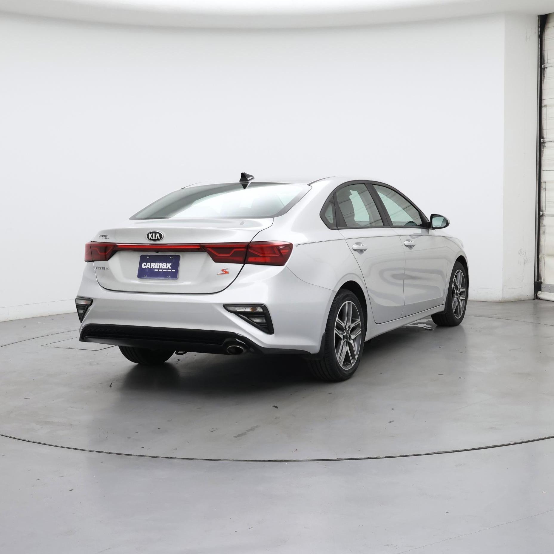 Thumbnail: 2019 Kia Forte - 8