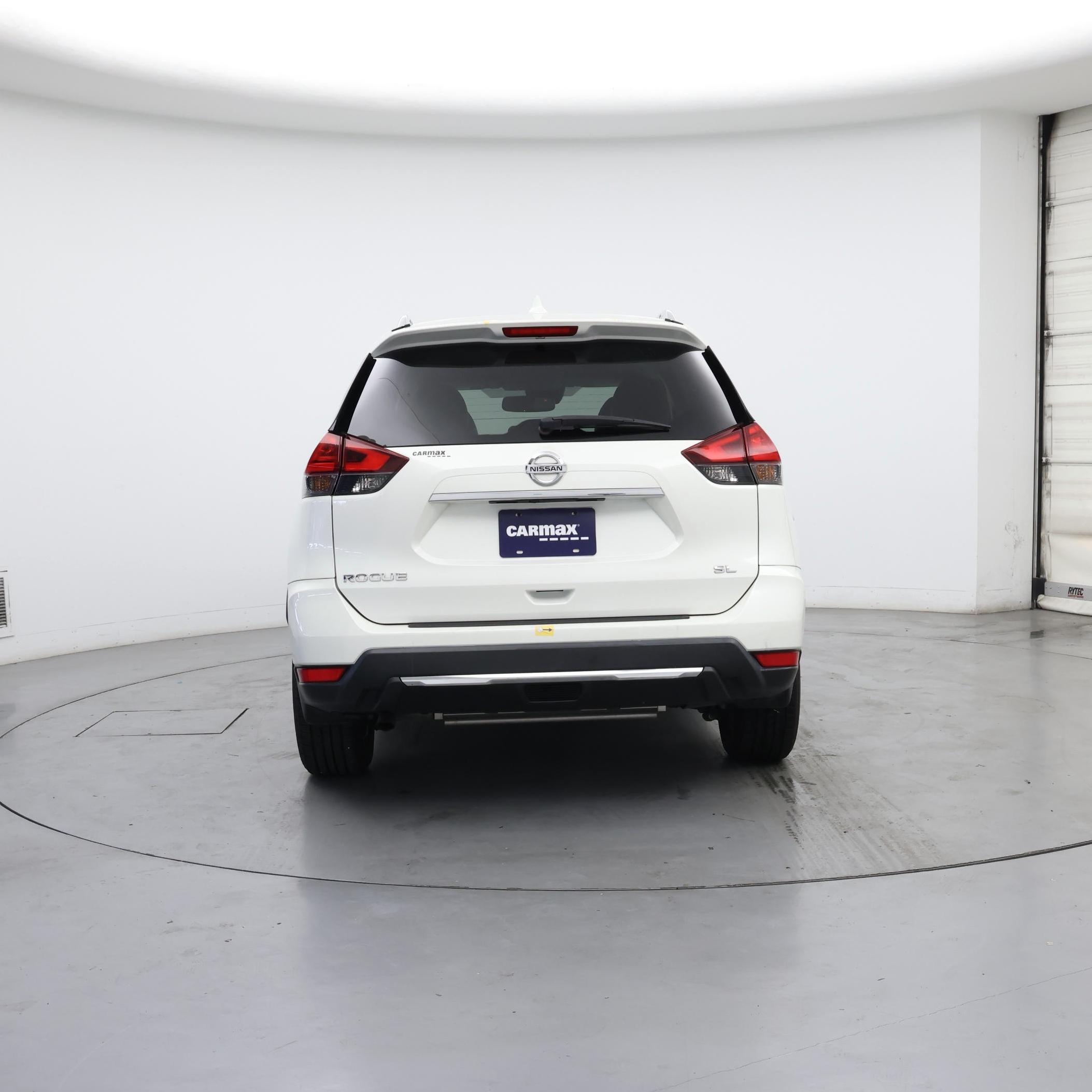 Thumbnail: 2017 Nissan Rogue - 6