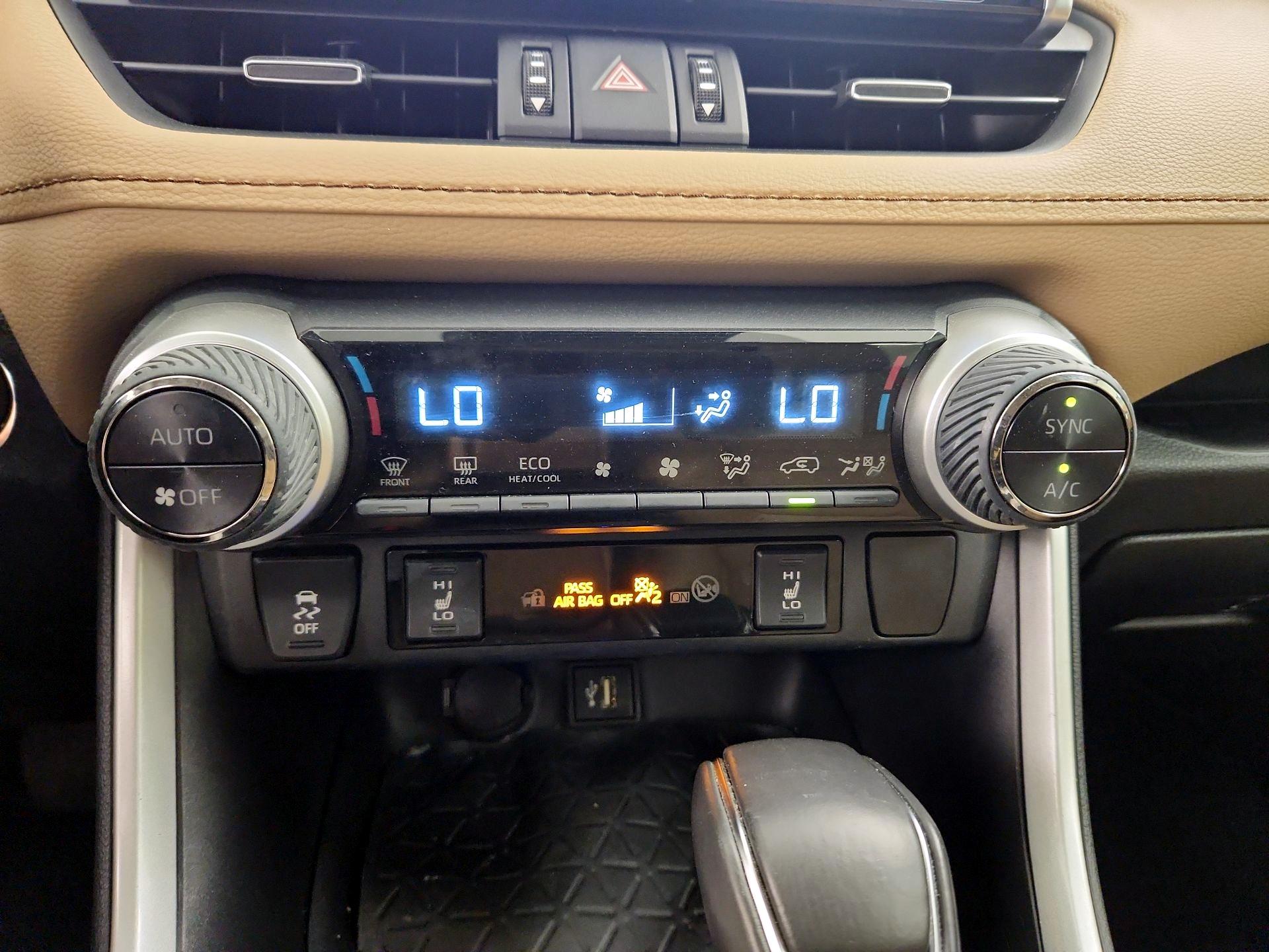 Thumbnail: 2024 Toyota RAV4 - 16