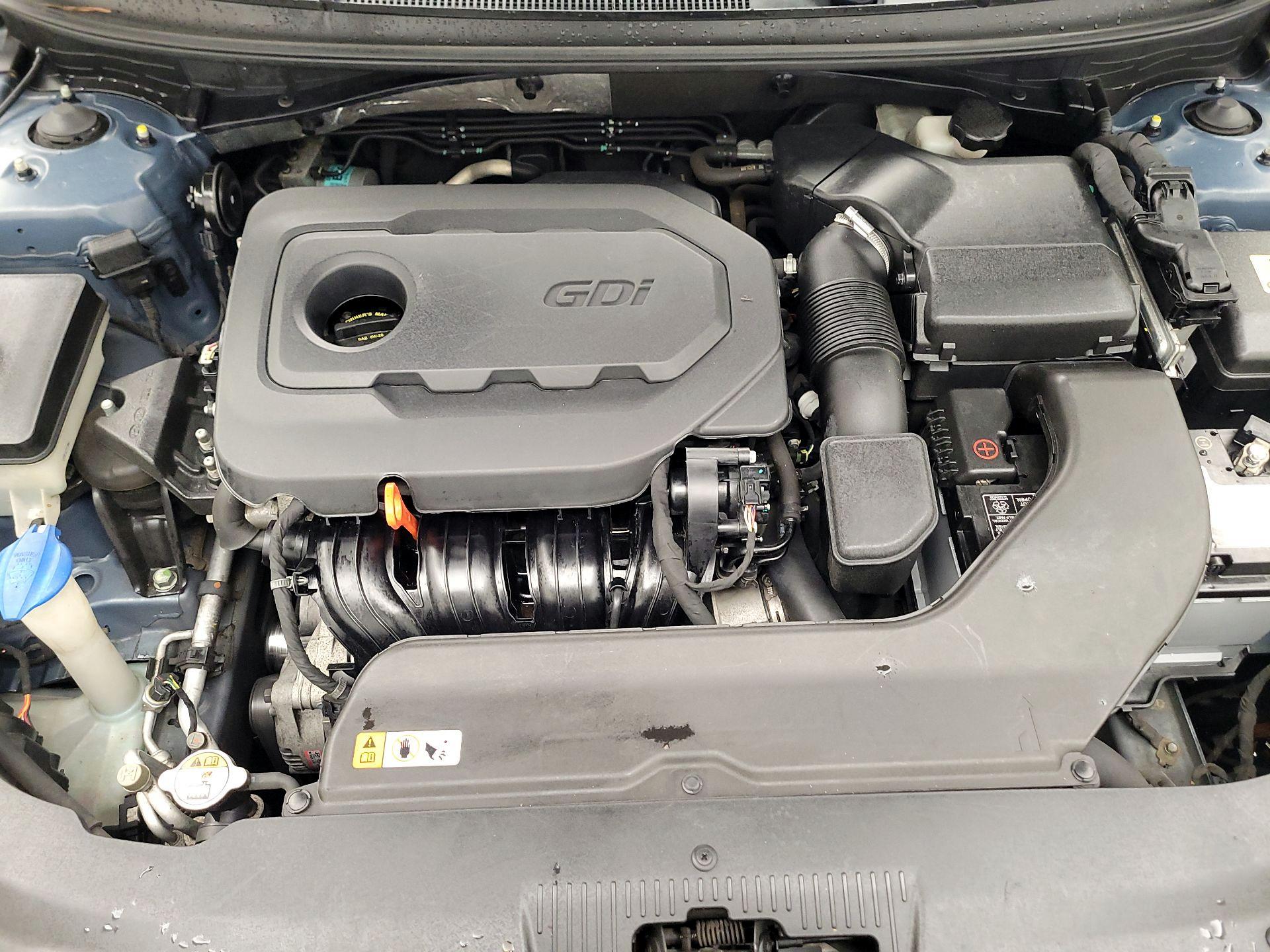 Thumbnail: 2015 Hyundai Sonata - 17