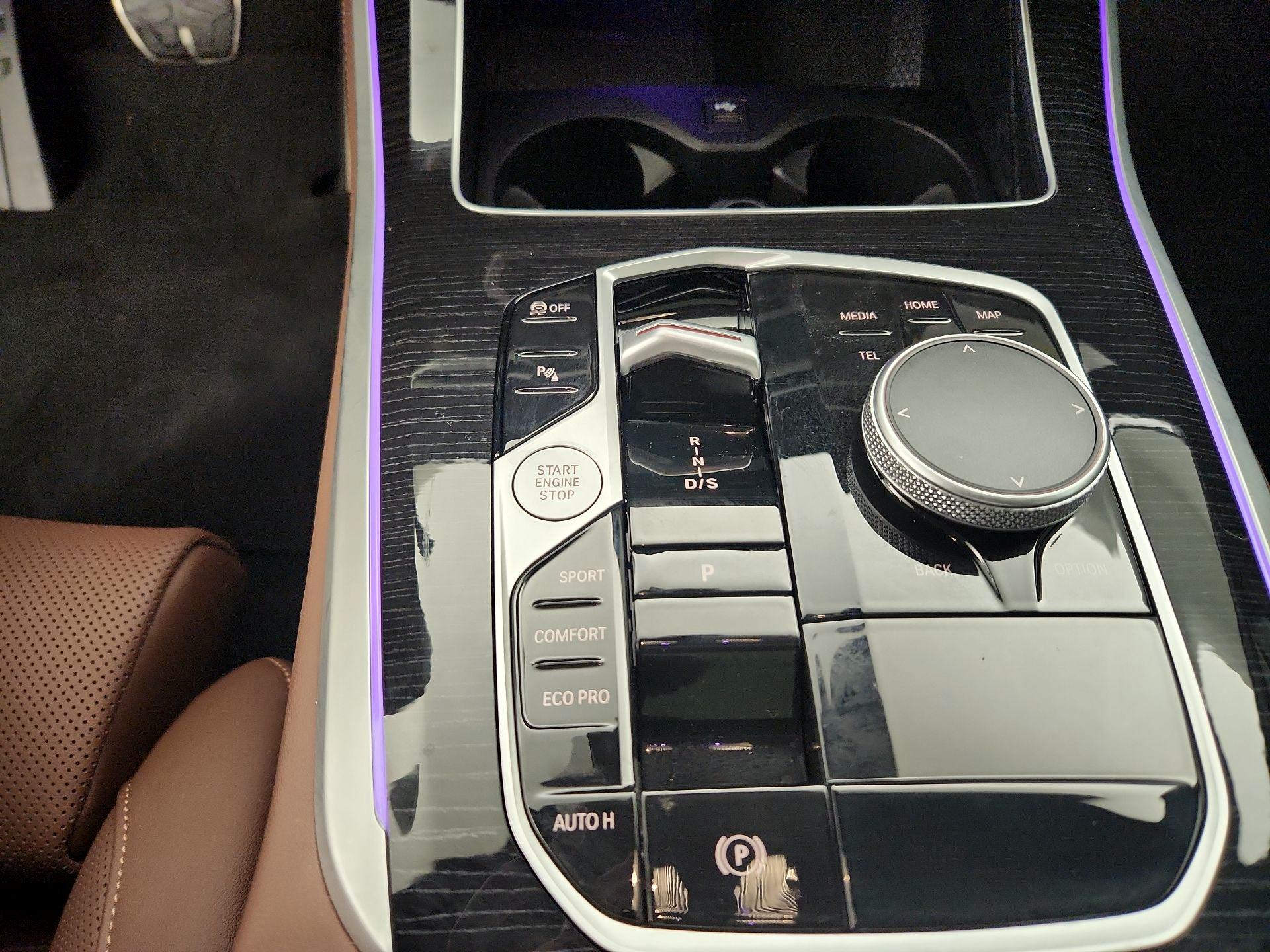 Thumbnail: 2025 BMW X5 - 18