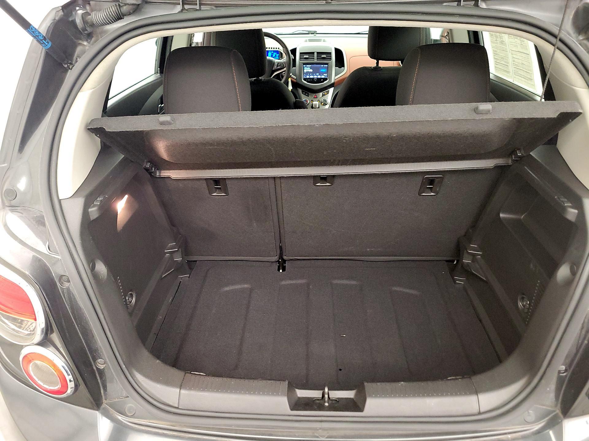 Thumbnail: 2015 Chevrolet Sonic - 18