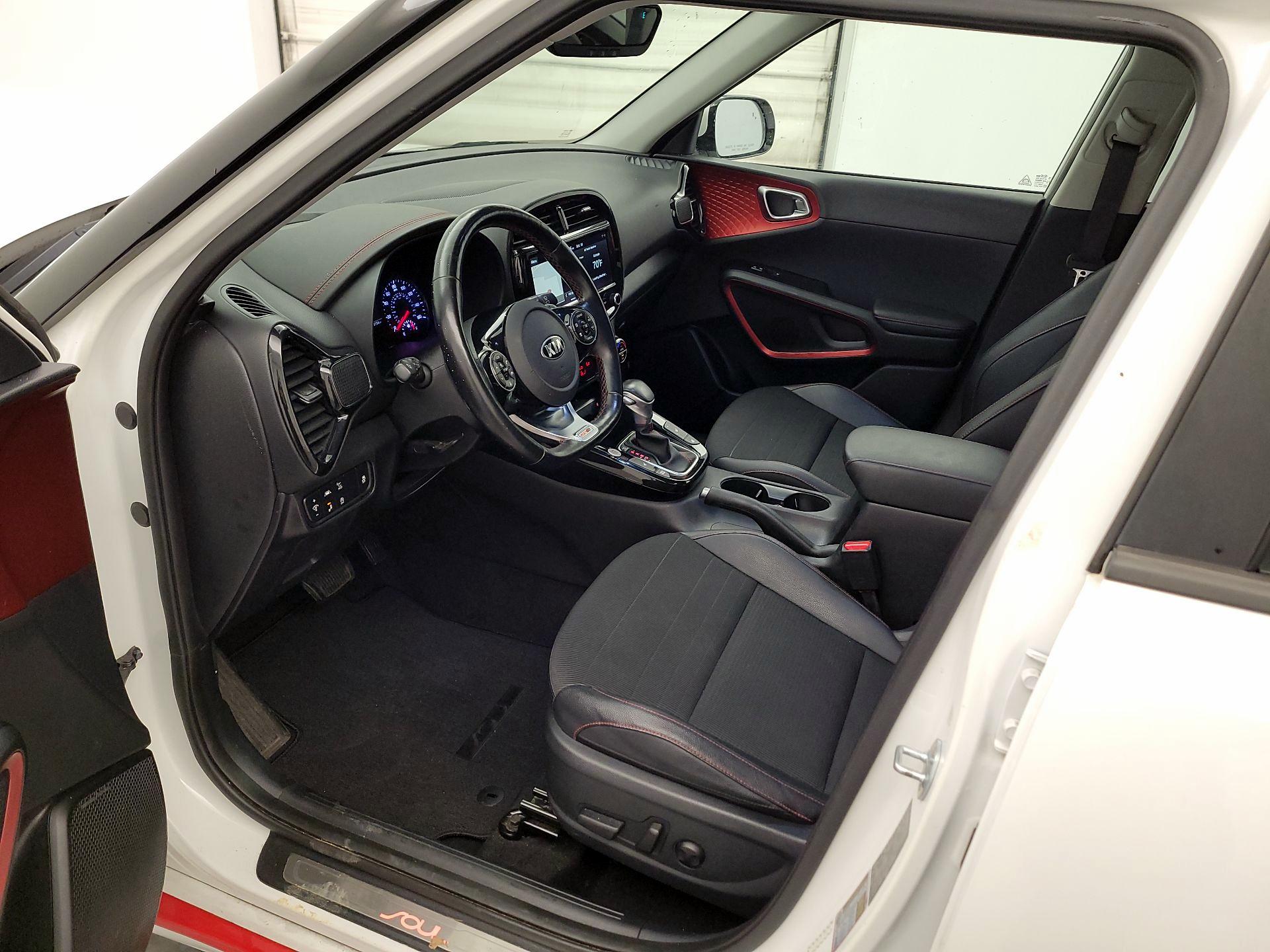Thumbnail: 2020 Kia Soul - 11
