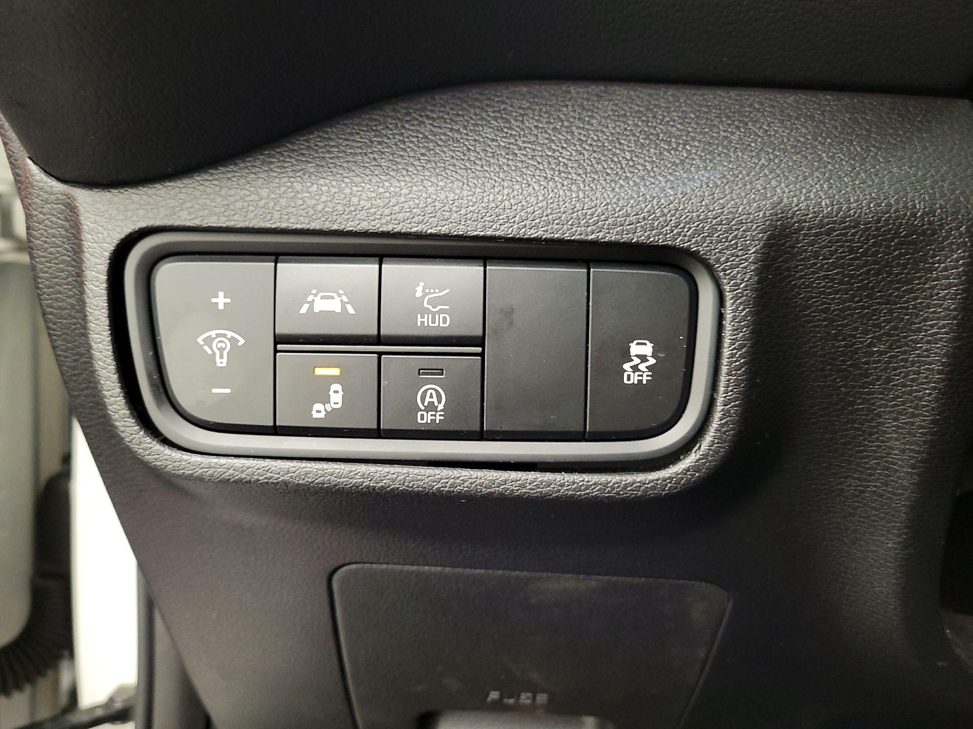 Thumbnail: 2020 Kia Soul - 13
