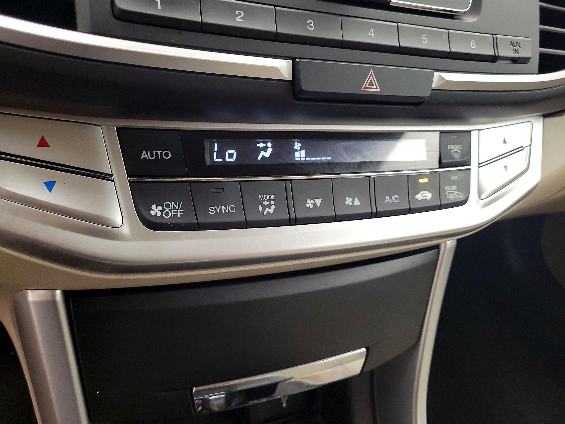 Thumbnail: 2014 Honda Accord - 14