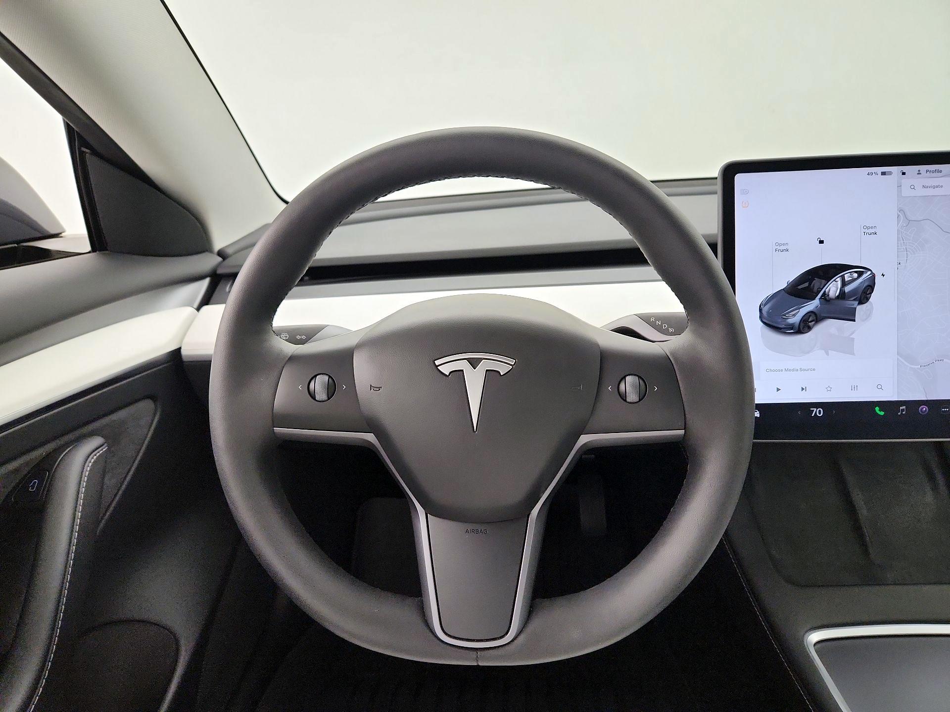 Thumbnail: 2023 Tesla Model 3 - 10