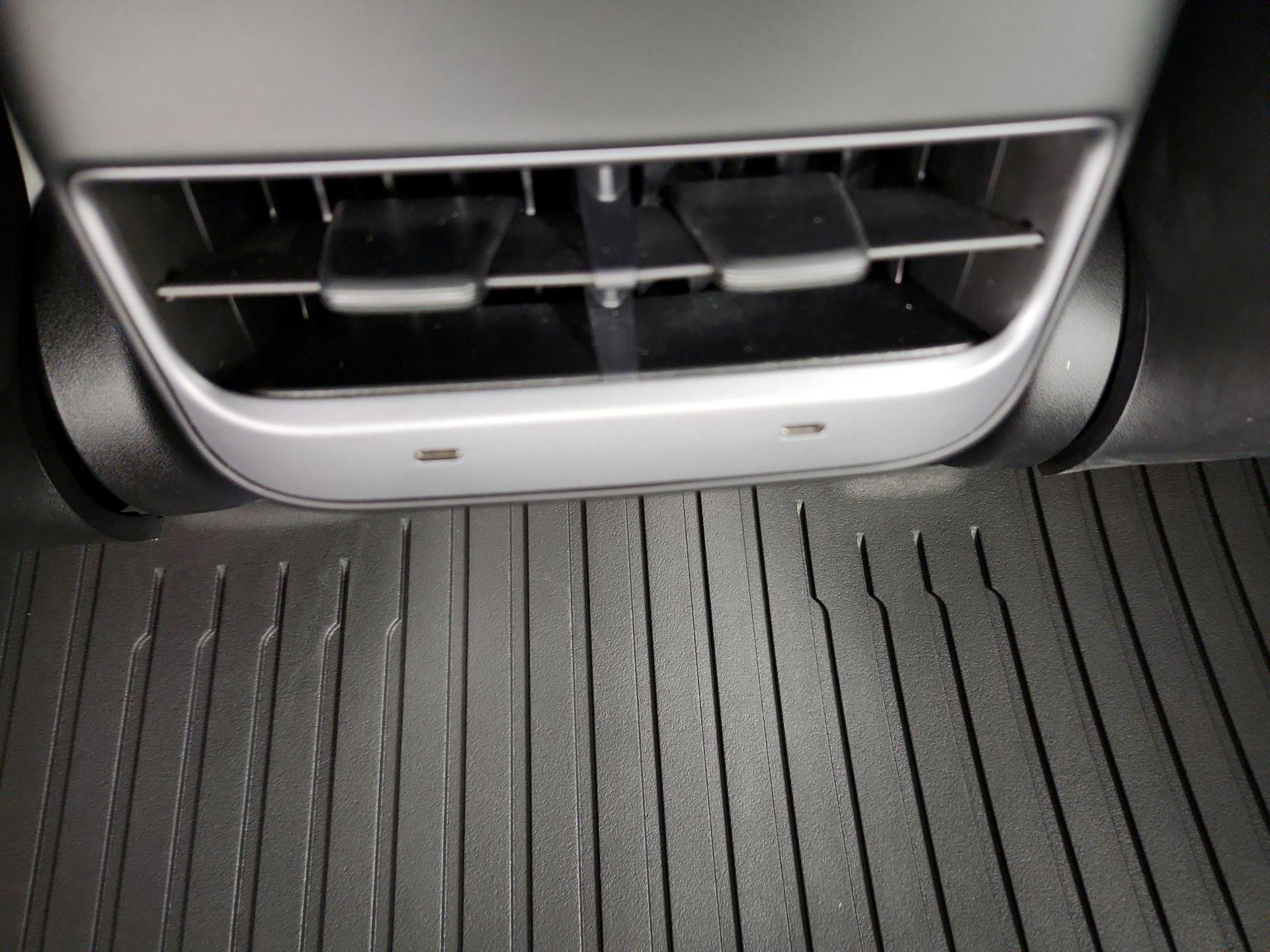 Thumbnail: 2023 Tesla Model 3 - 18