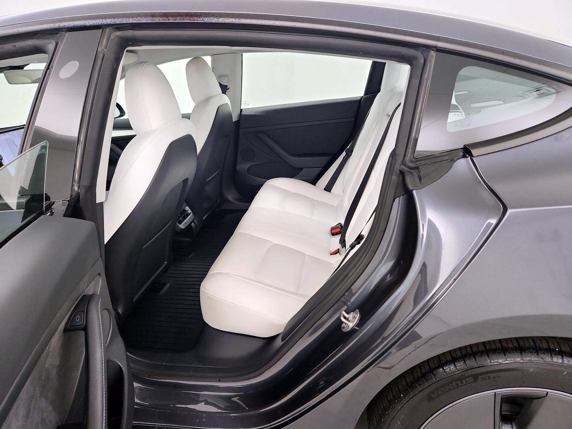 Thumbnail: 2023 Tesla Model 3 - 20