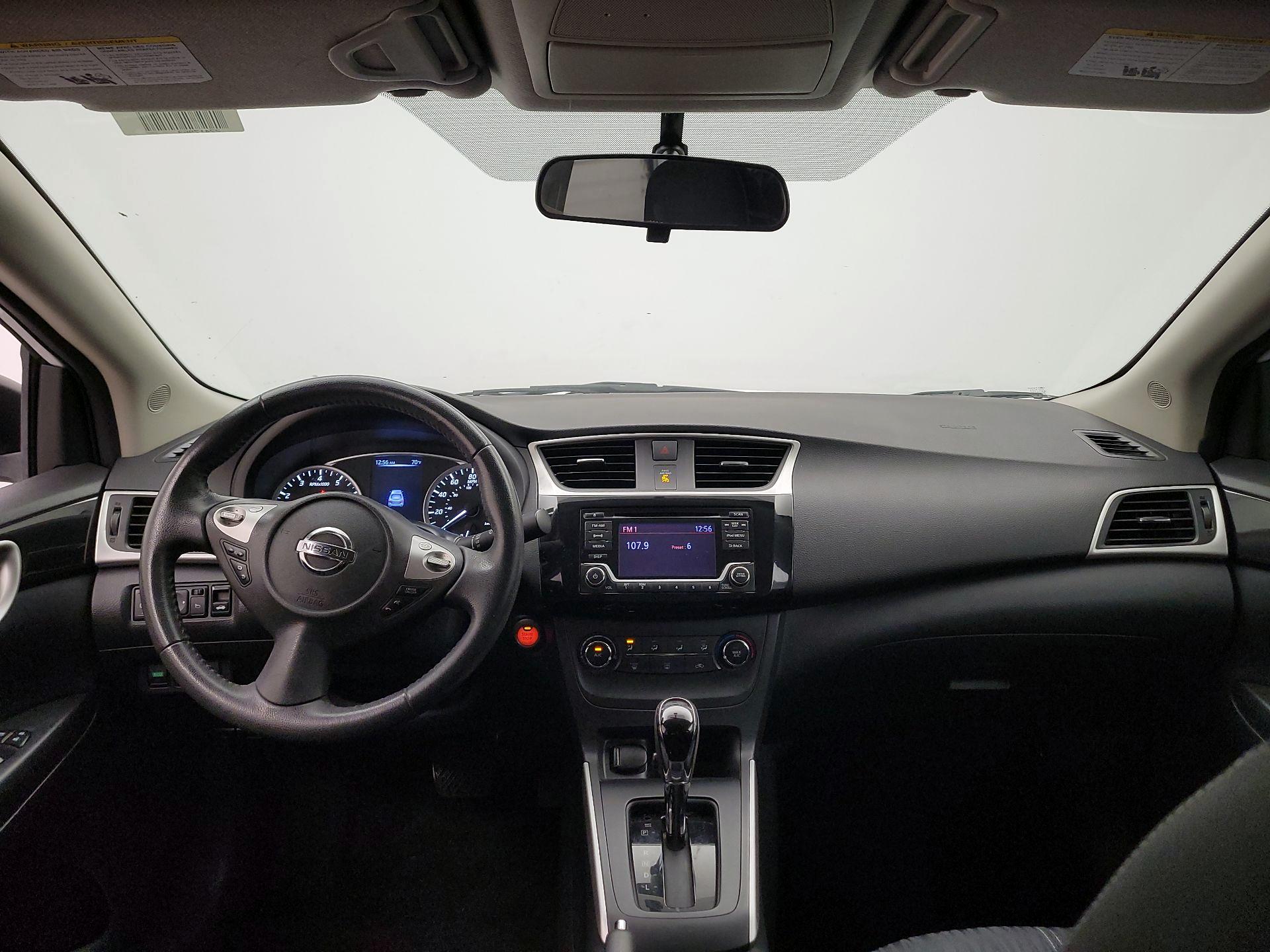 Thumbnail: 2017 Nissan Sentra - 9