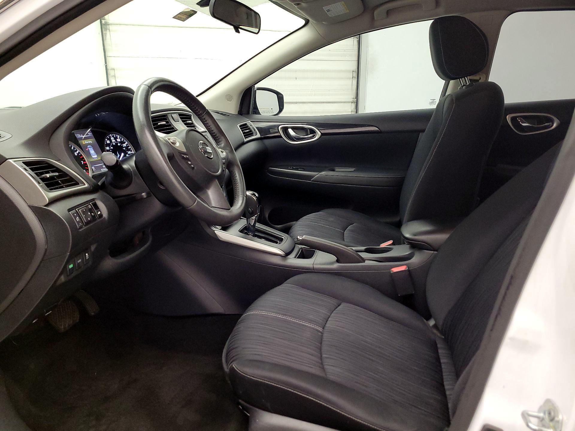 Thumbnail: 2017 Nissan Sentra - 11