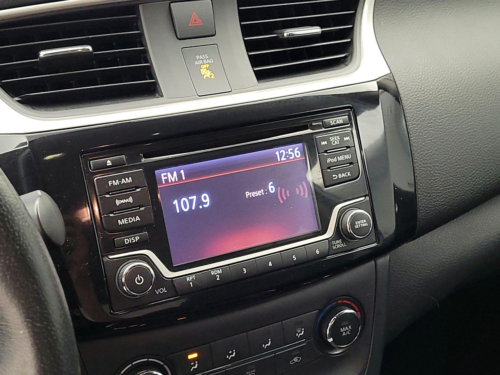 Thumbnail: 2017 Nissan Sentra - 15