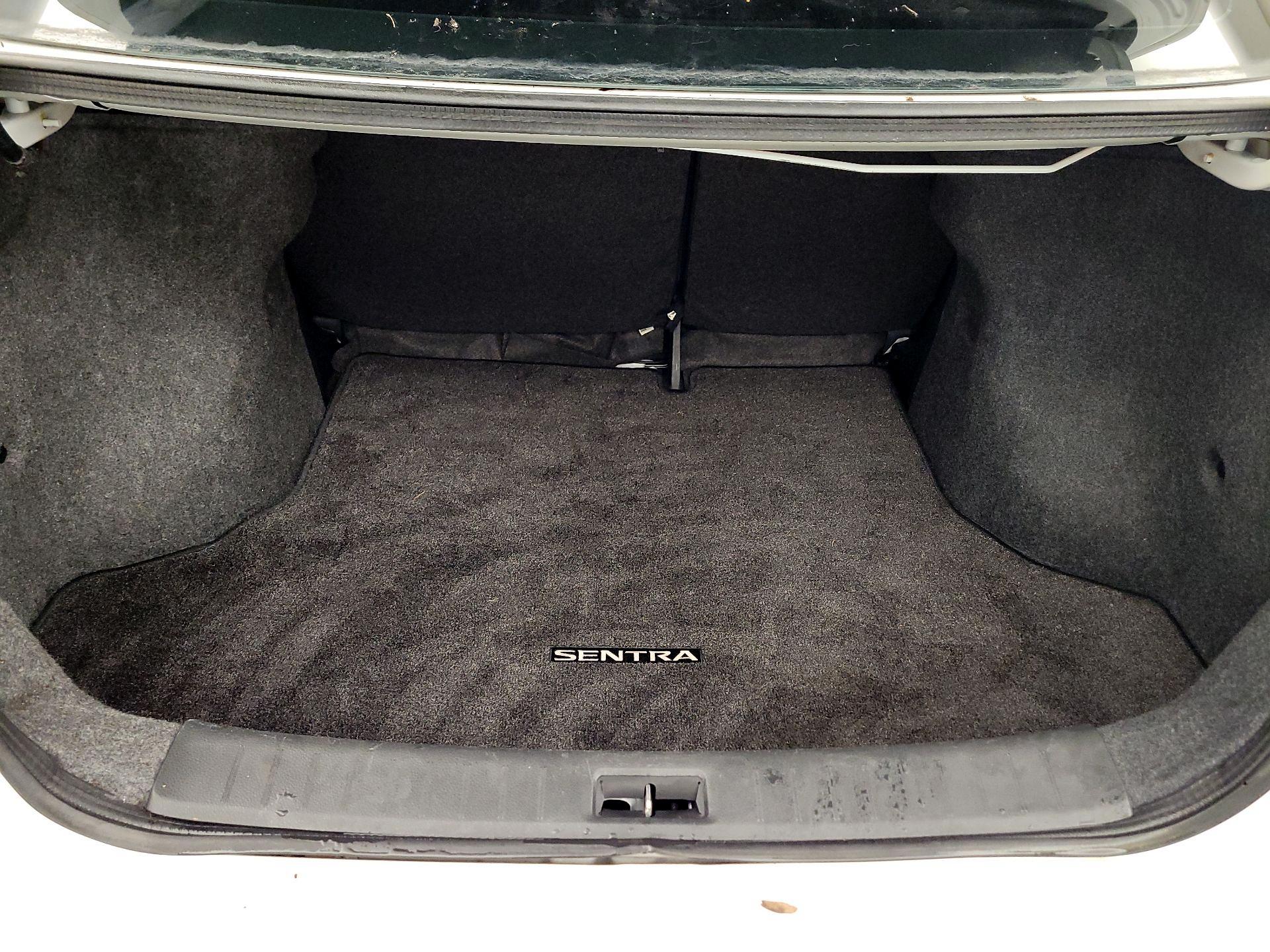 Thumbnail: 2017 Nissan Sentra - 20