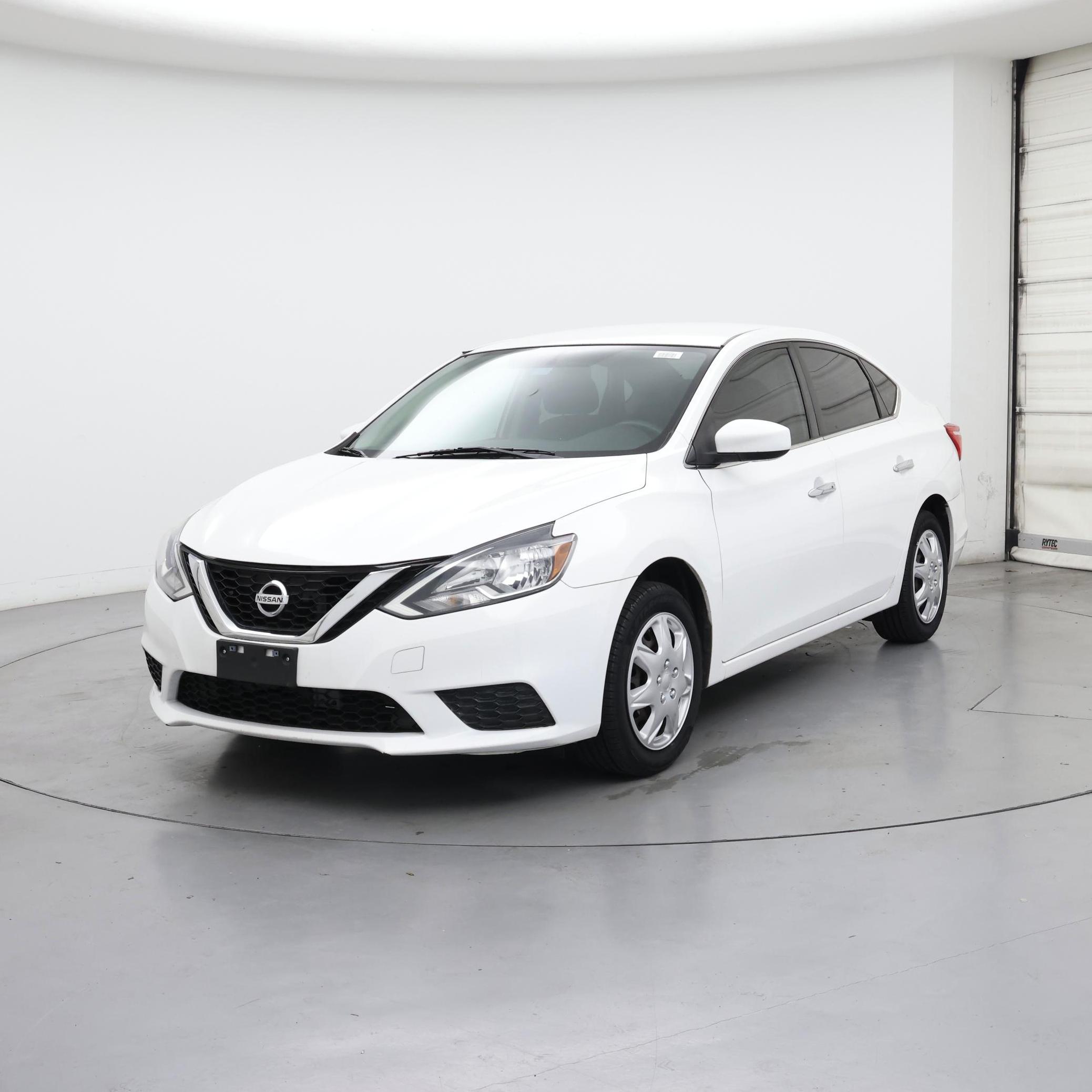 Thumbnail: 2017 Nissan Sentra - 4