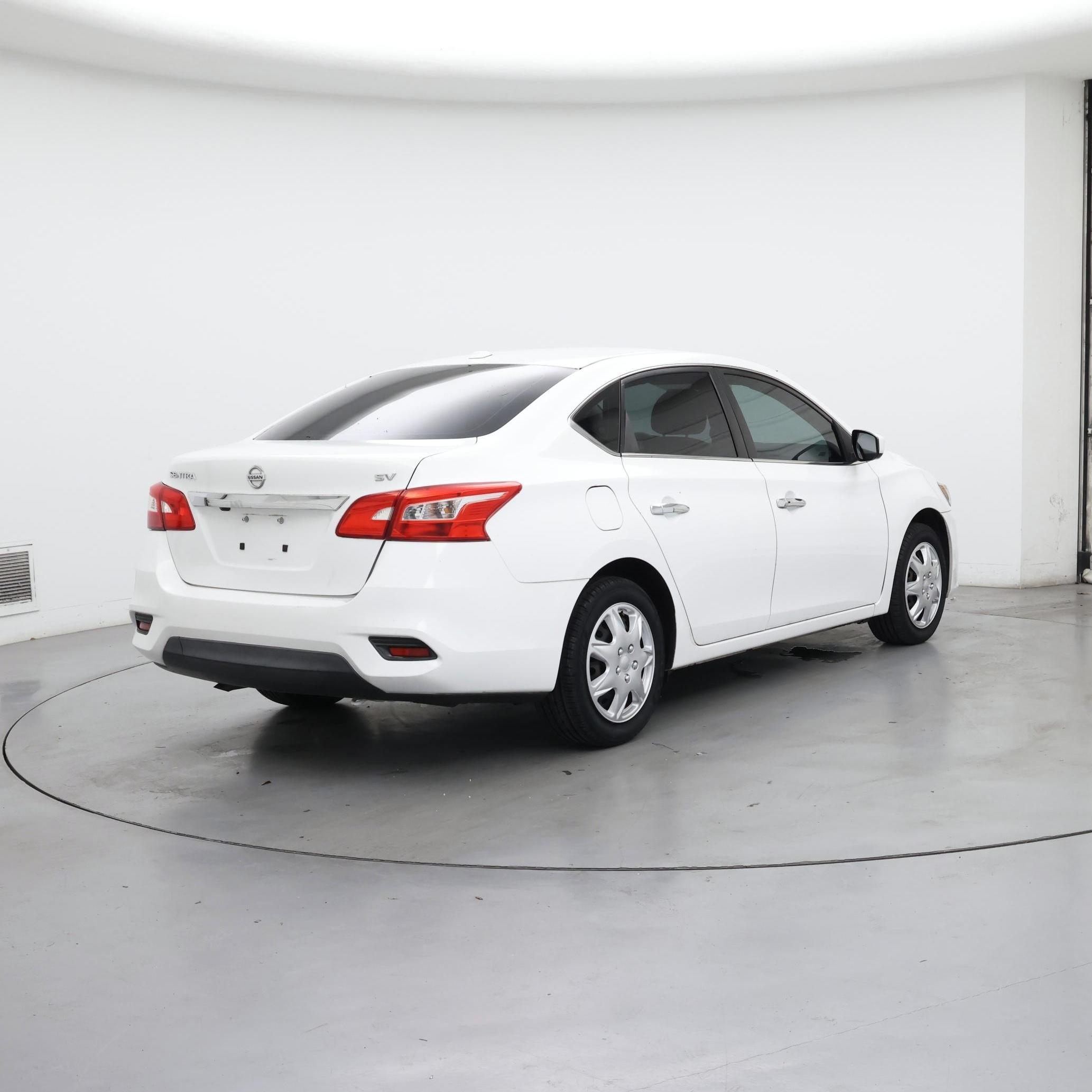 Thumbnail: 2017 Nissan Sentra - 8