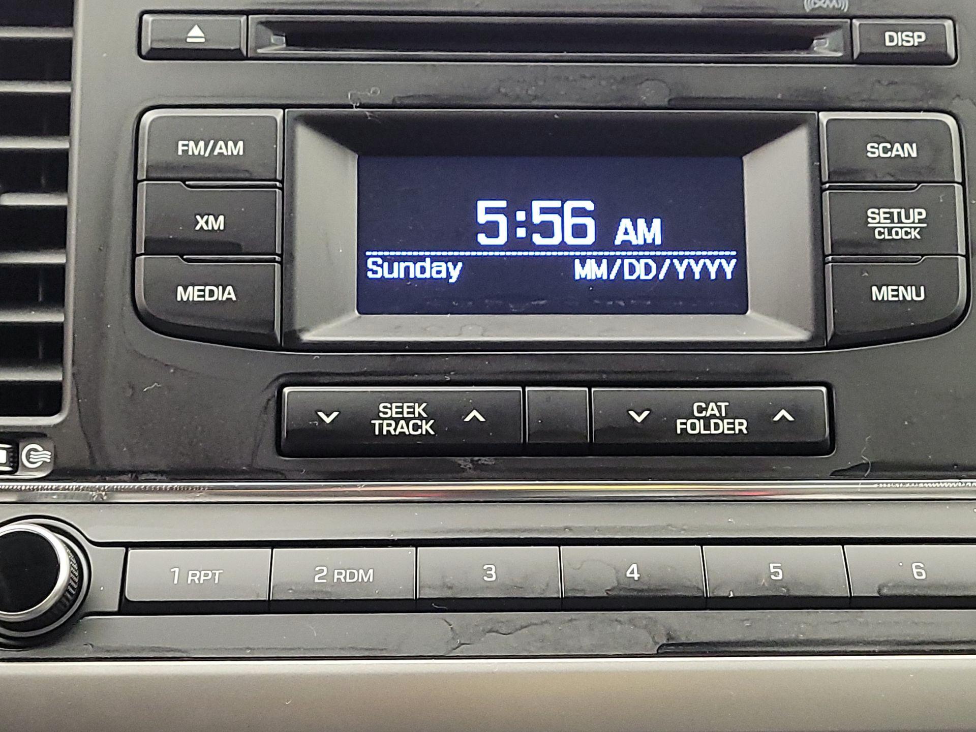 Thumbnail: 2017 Hyundai Elantra - 14