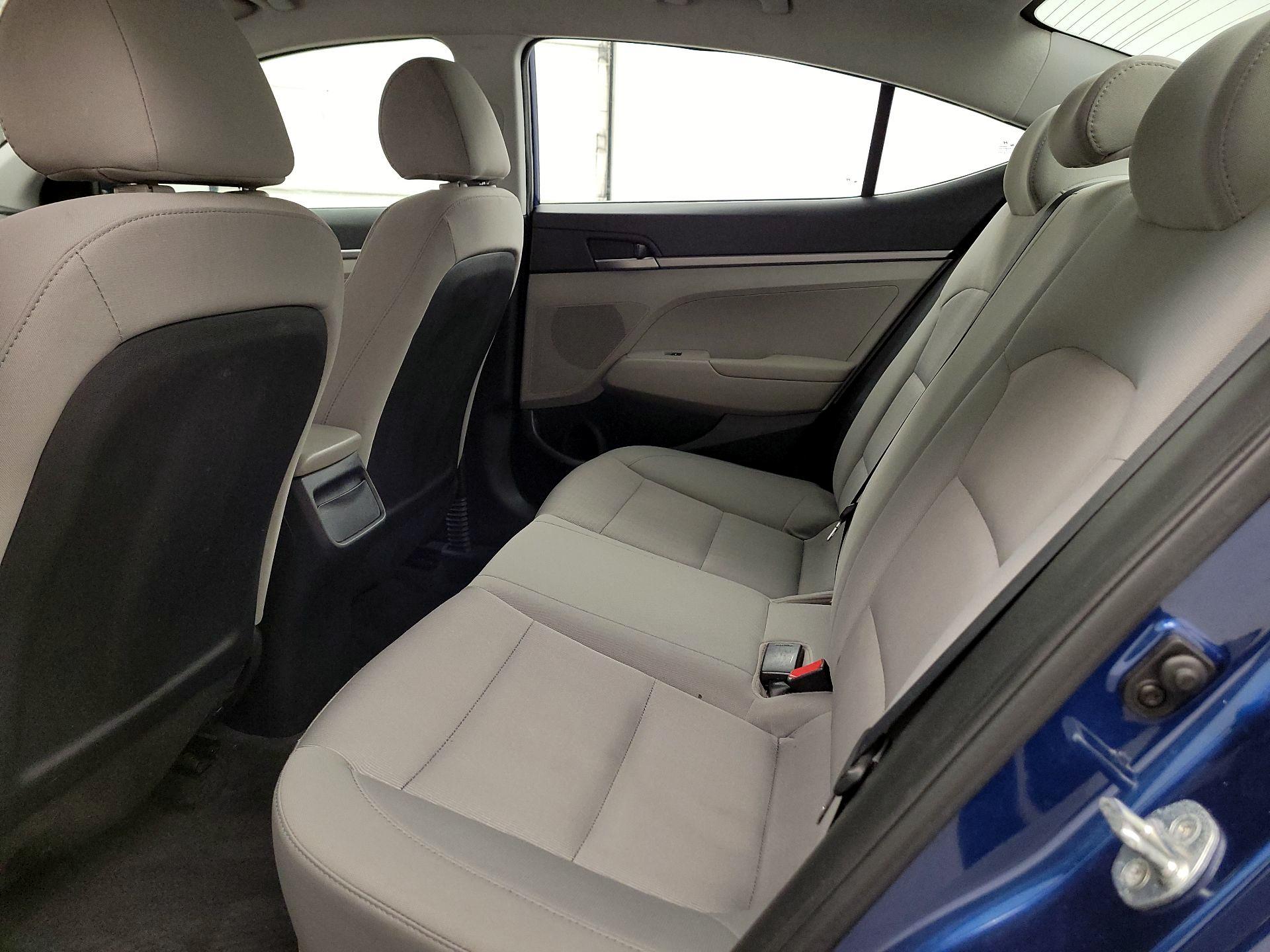 Thumbnail: 2017 Hyundai Elantra - 18