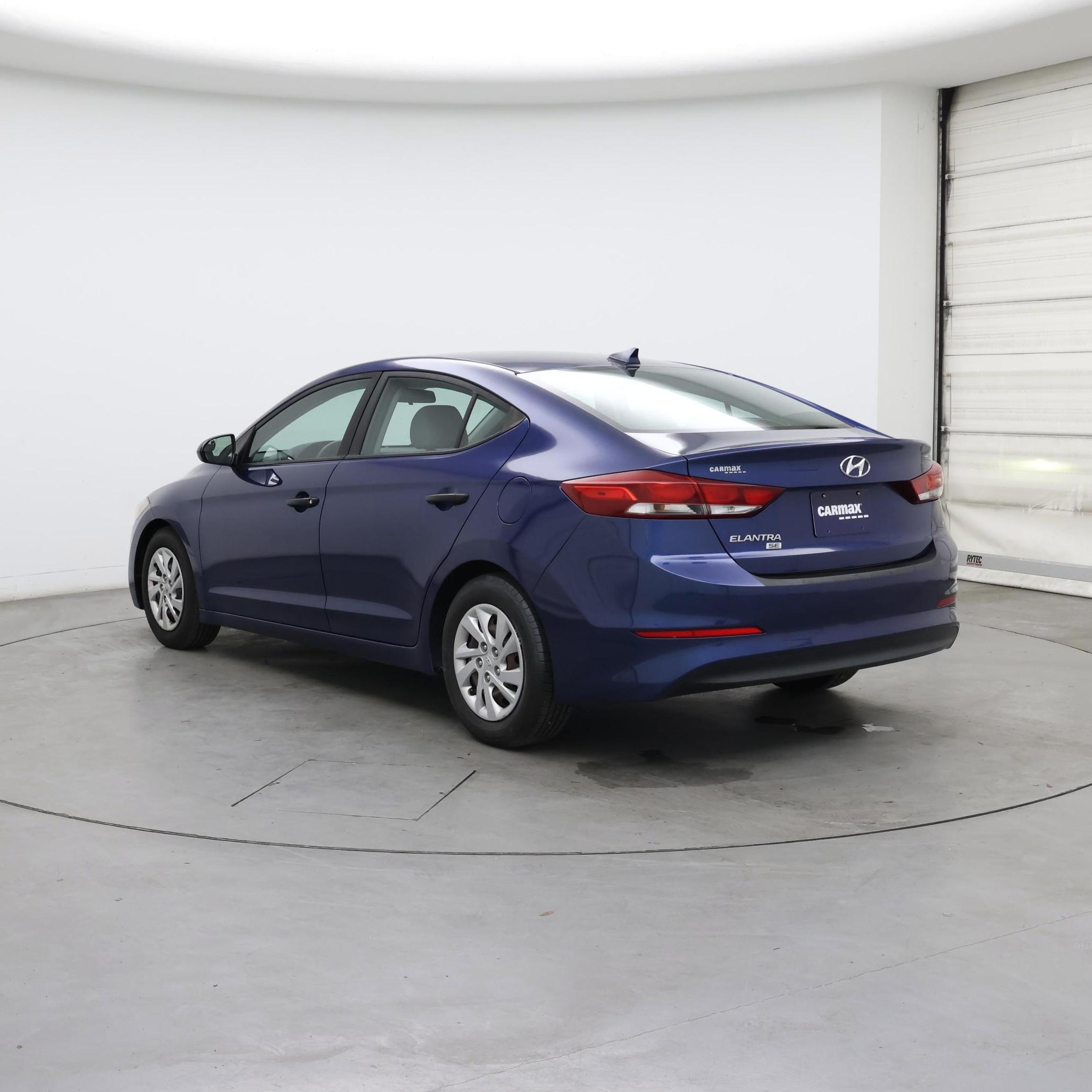Thumbnail: 2017 Hyundai Elantra - 2