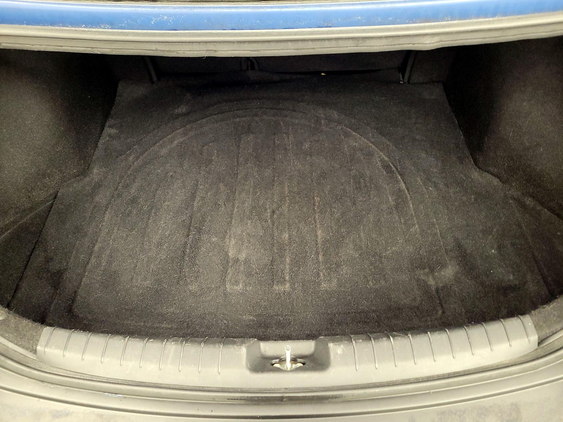 Thumbnail: 2017 Hyundai Elantra - 19