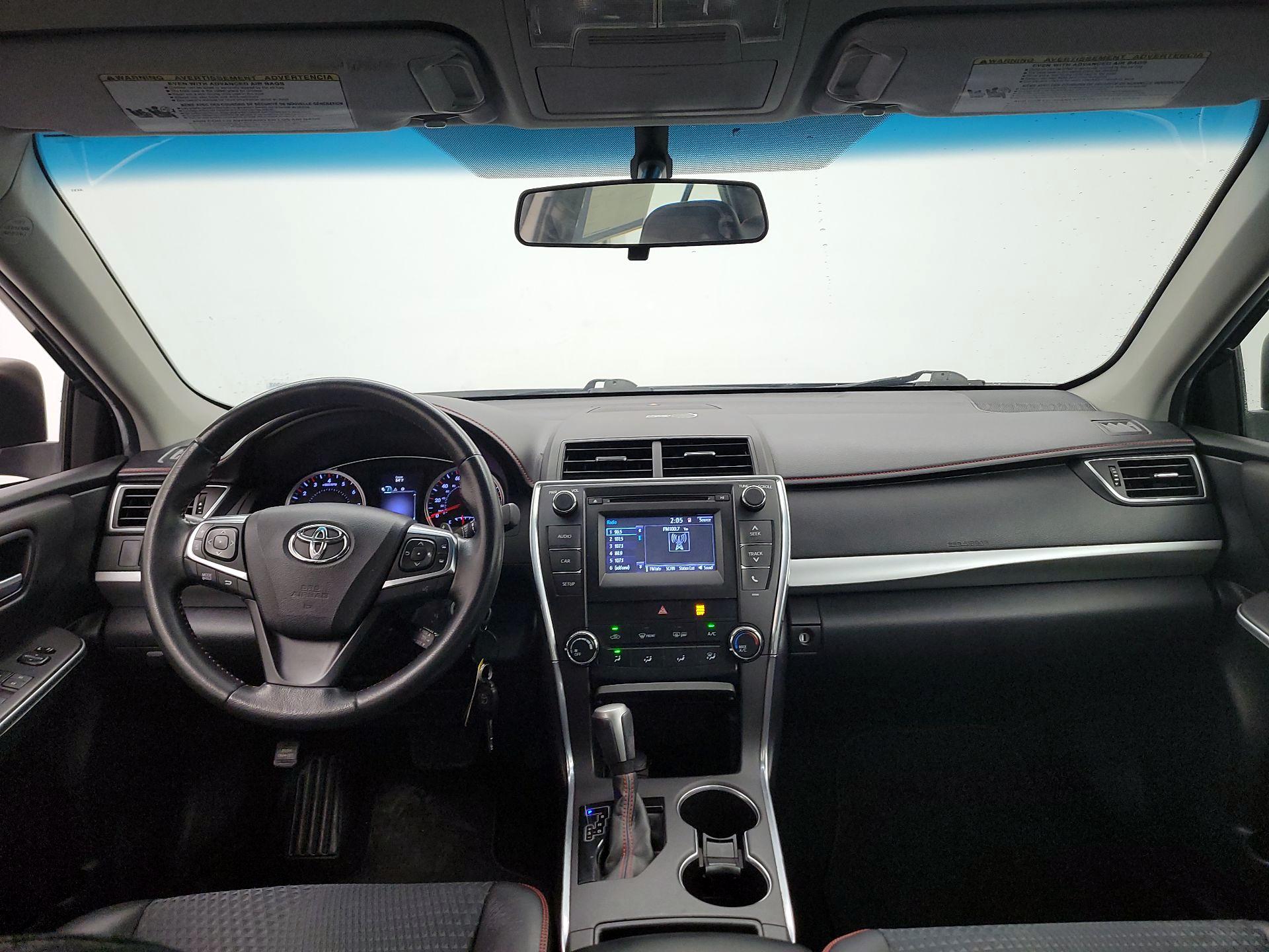 Thumbnail: 2015 Toyota Camry - 9