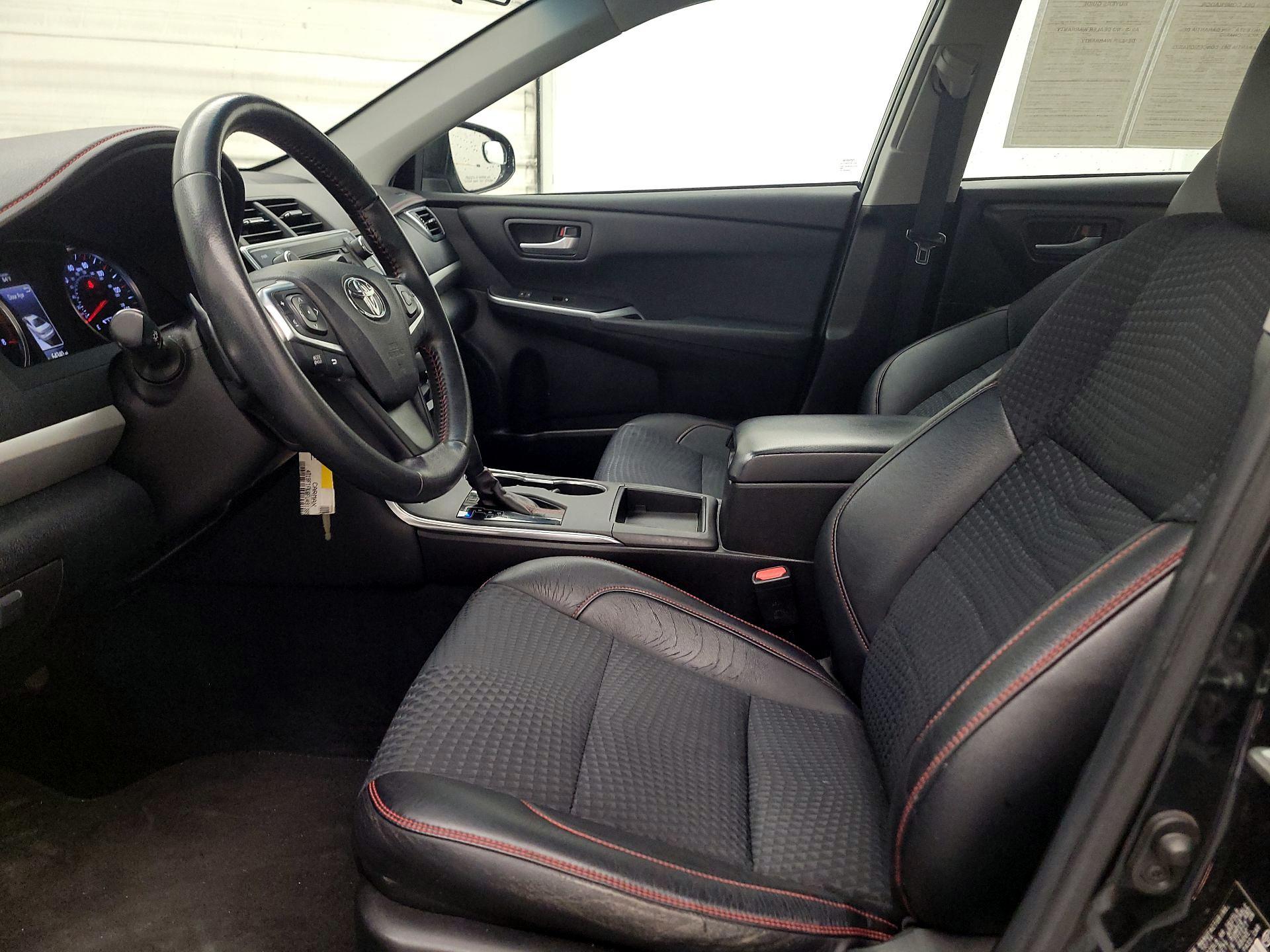 Thumbnail: 2015 Toyota Camry - 11