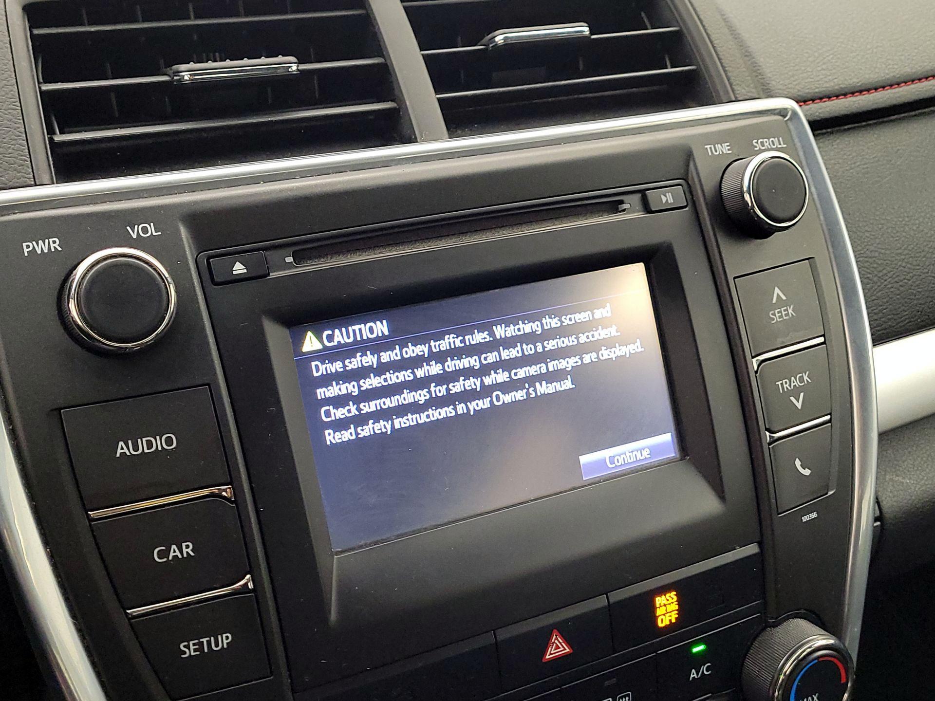Thumbnail: 2015 Toyota Camry - 15