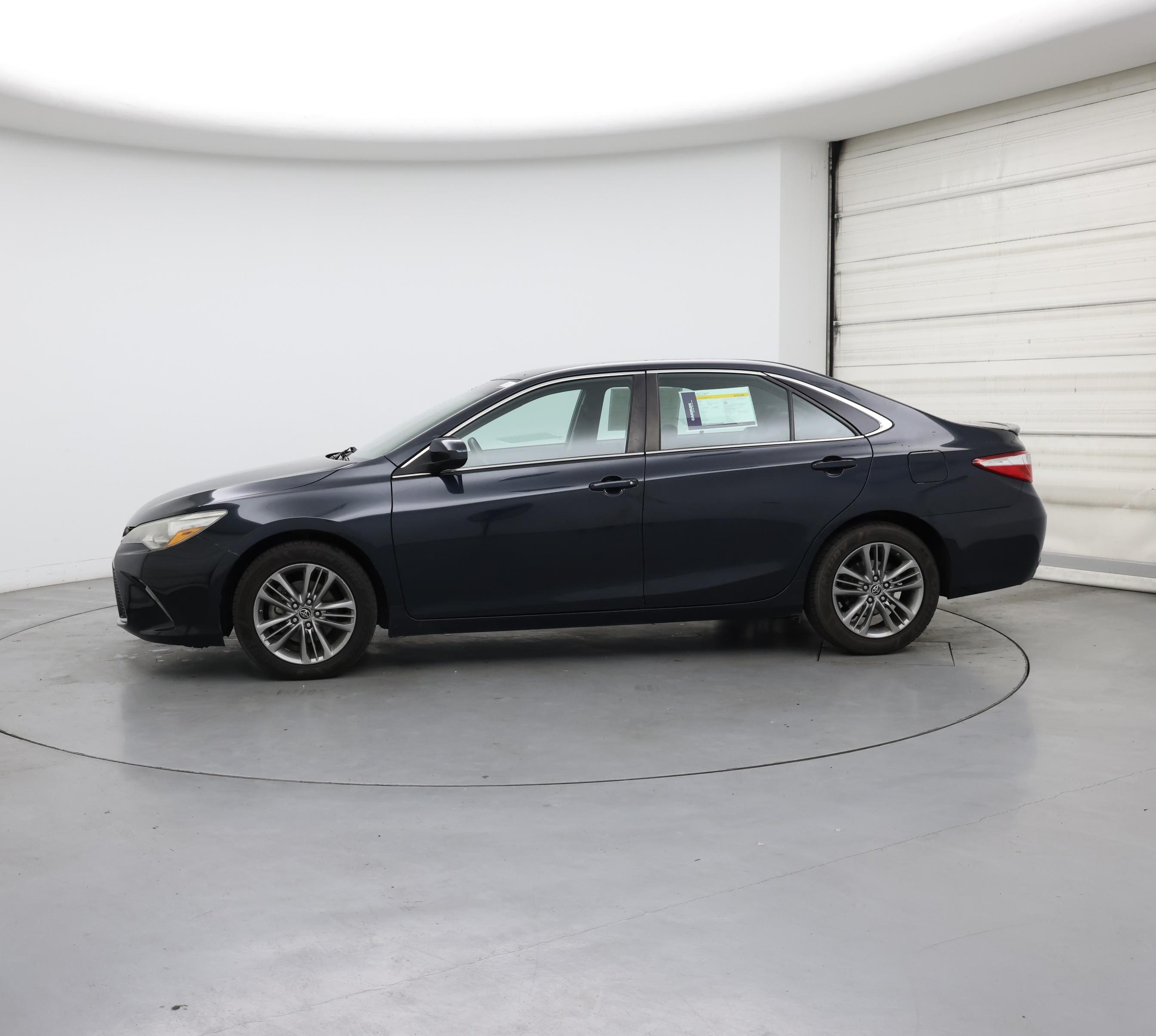 Thumbnail: 2015 Toyota Camry - 3