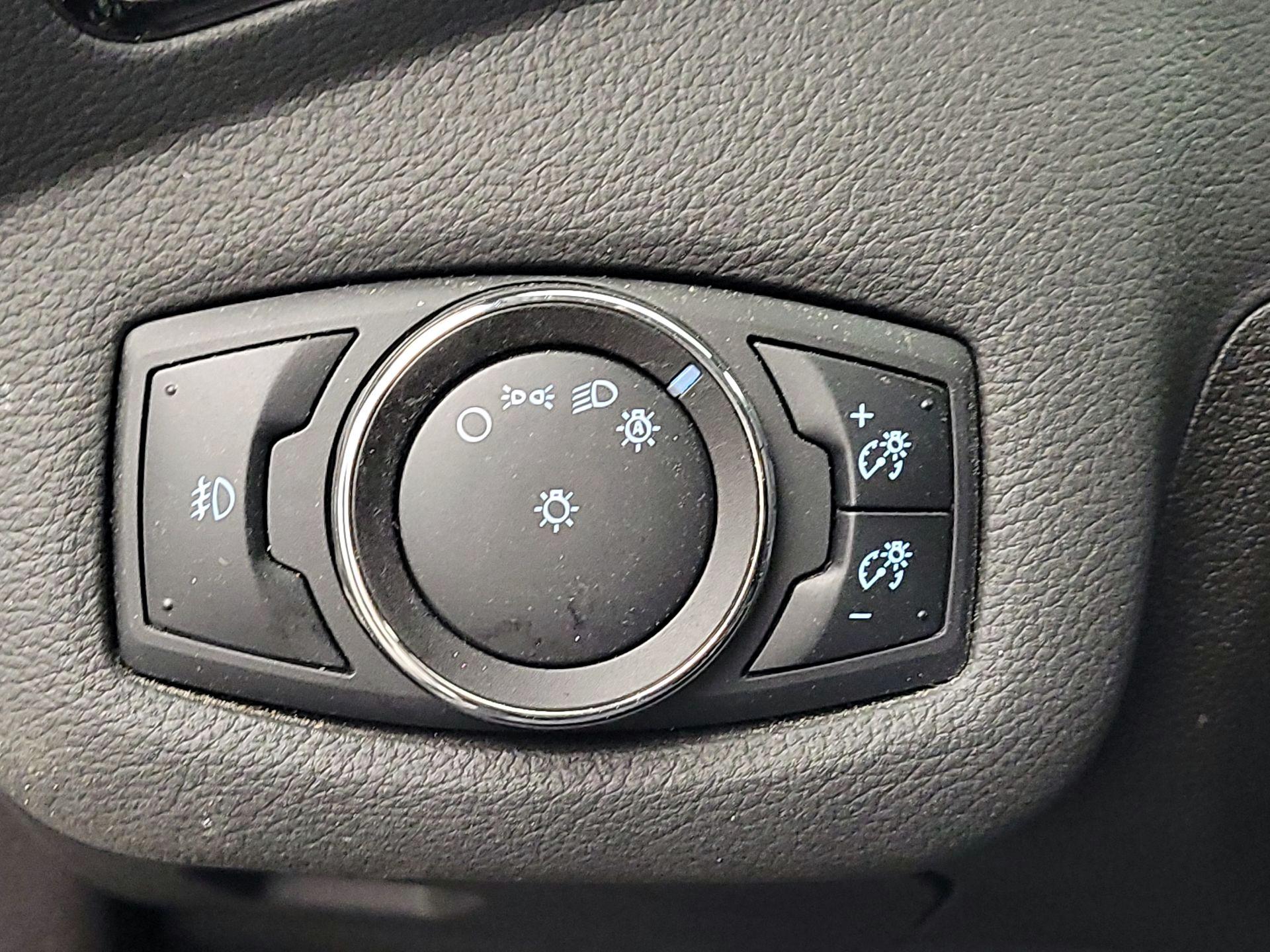 Thumbnail: 2014 Ford Escape - 13