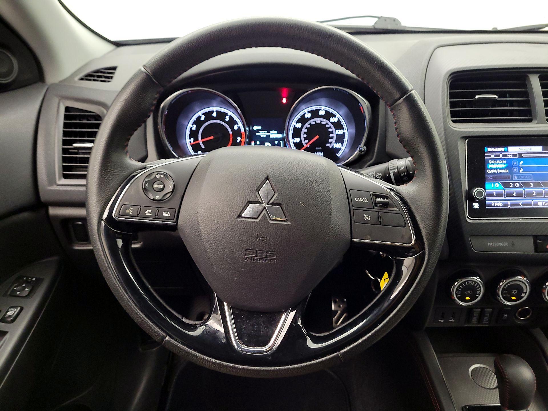 Thumbnail: 2019 Mitsubishi Outlander Sport - 10
