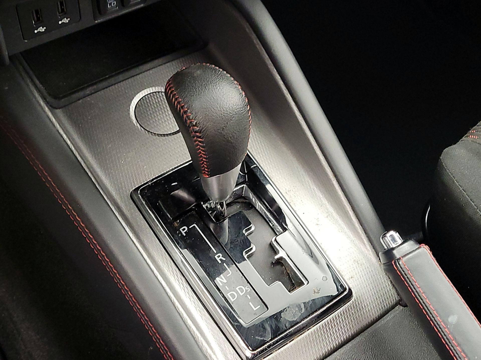 Thumbnail: 2019 Mitsubishi Outlander Sport - 16