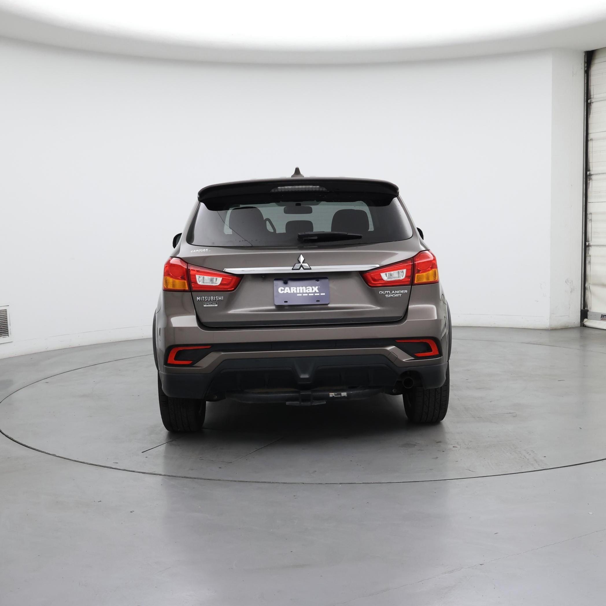 Thumbnail: 2019 Mitsubishi Outlander Sport - 6