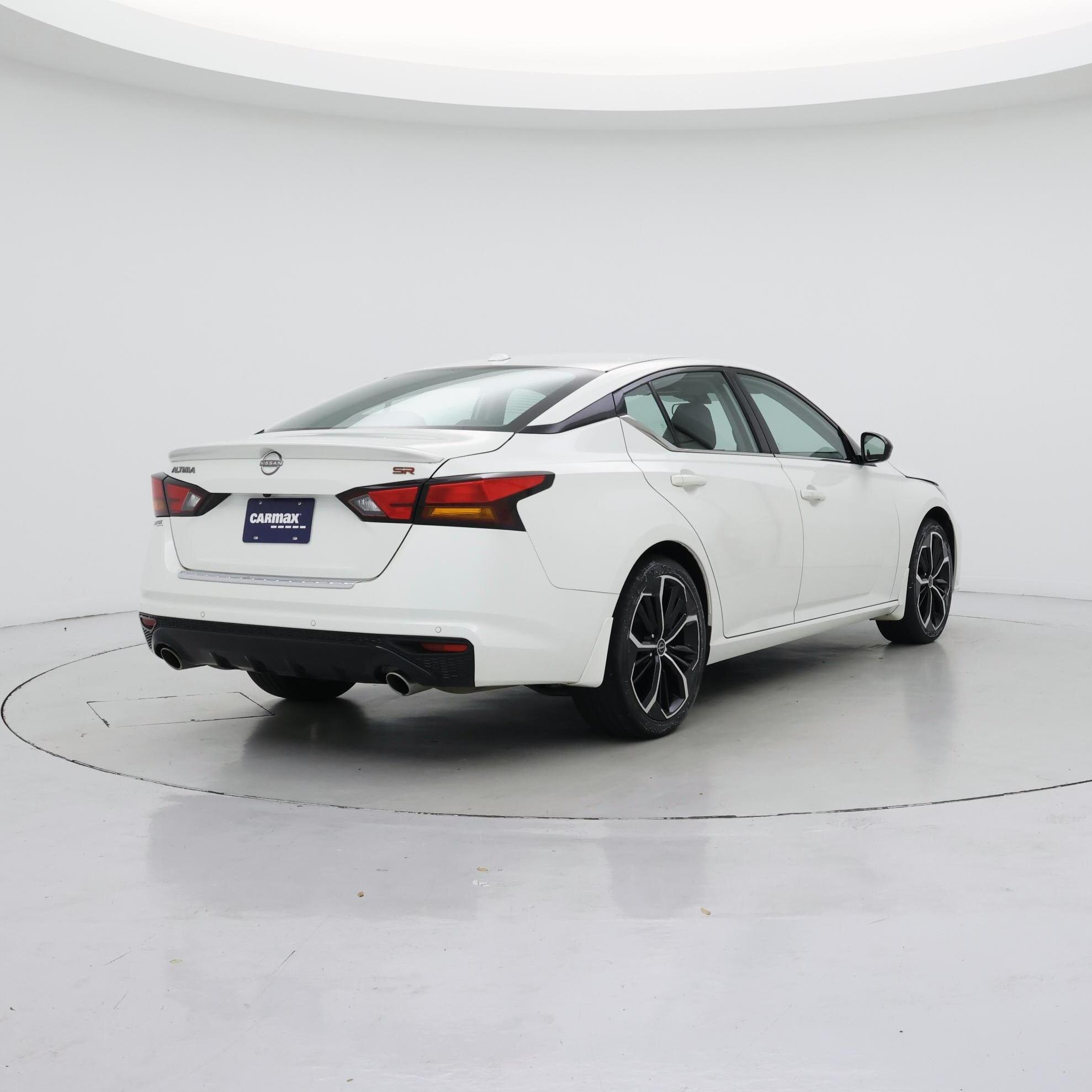 Thumbnail: 2023 Nissan Altima - 8