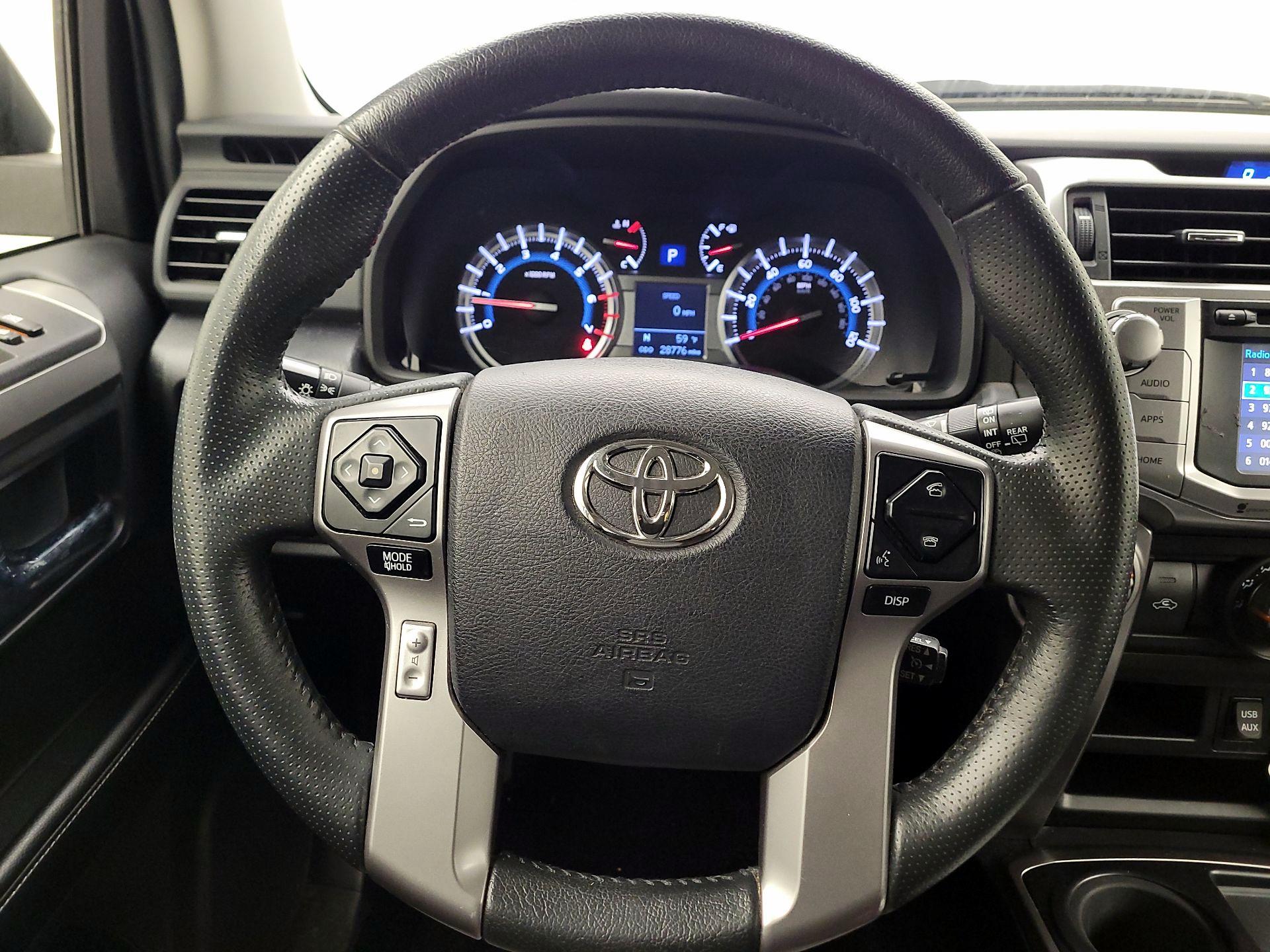 Thumbnail: 2016 Toyota 4Runner - 10