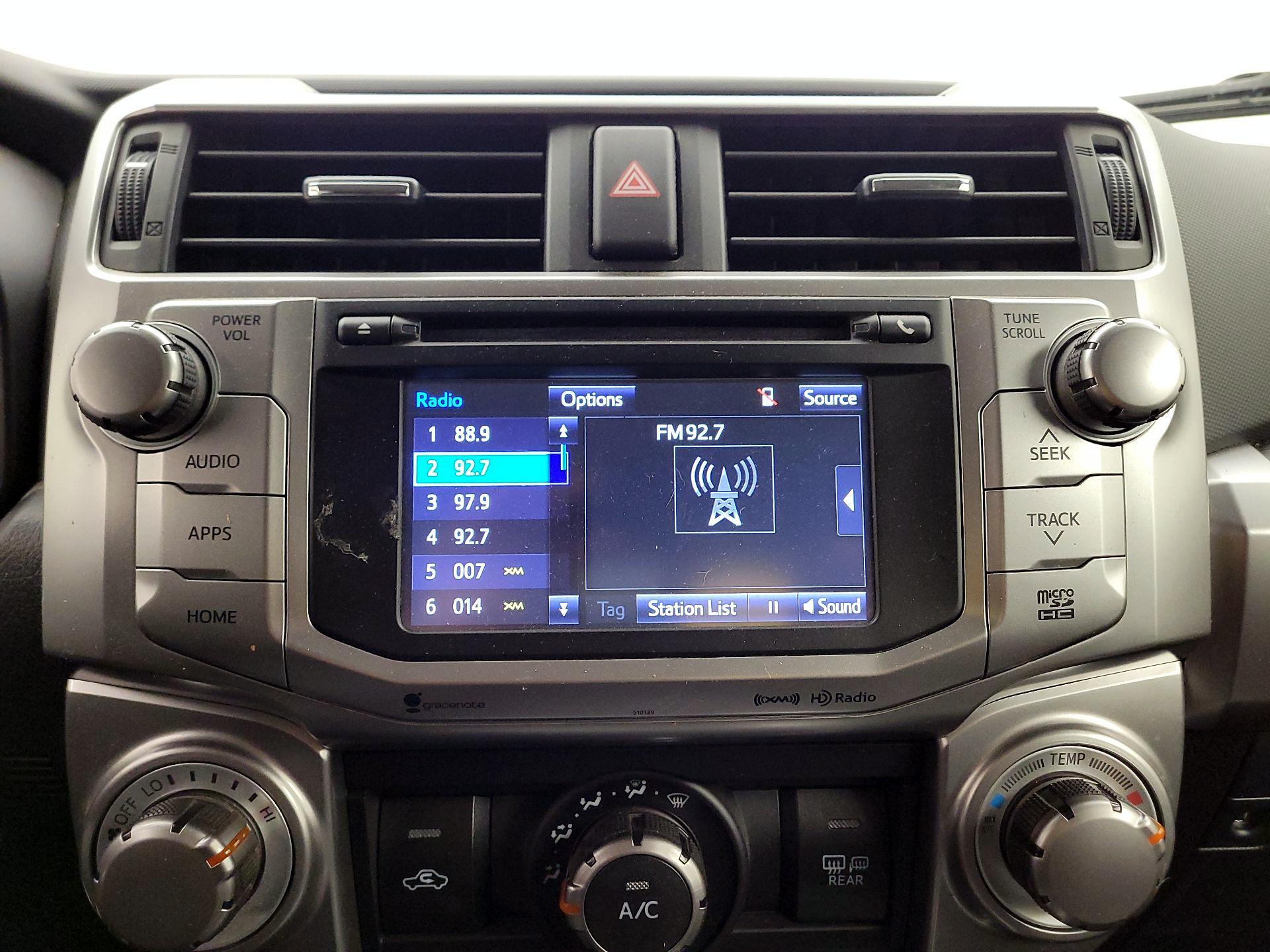 Thumbnail: 2016 Toyota 4Runner - 13