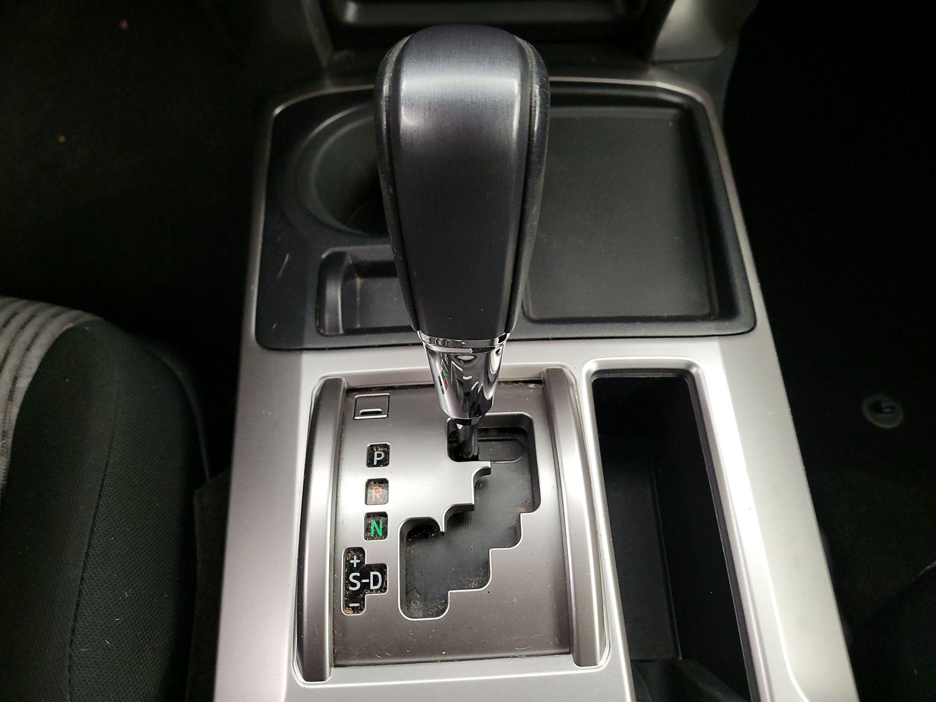 Thumbnail: 2016 Toyota 4Runner - 15