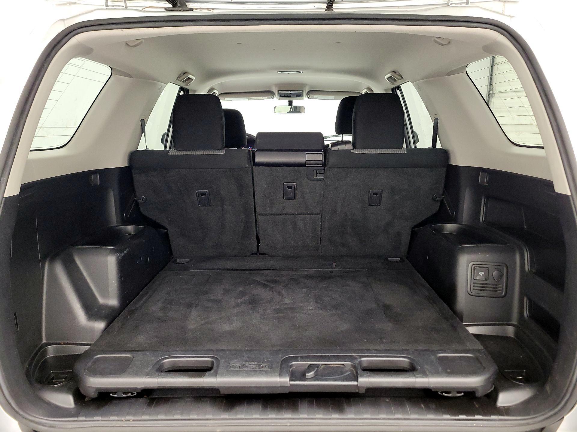 Thumbnail: 2016 Toyota 4Runner - 17