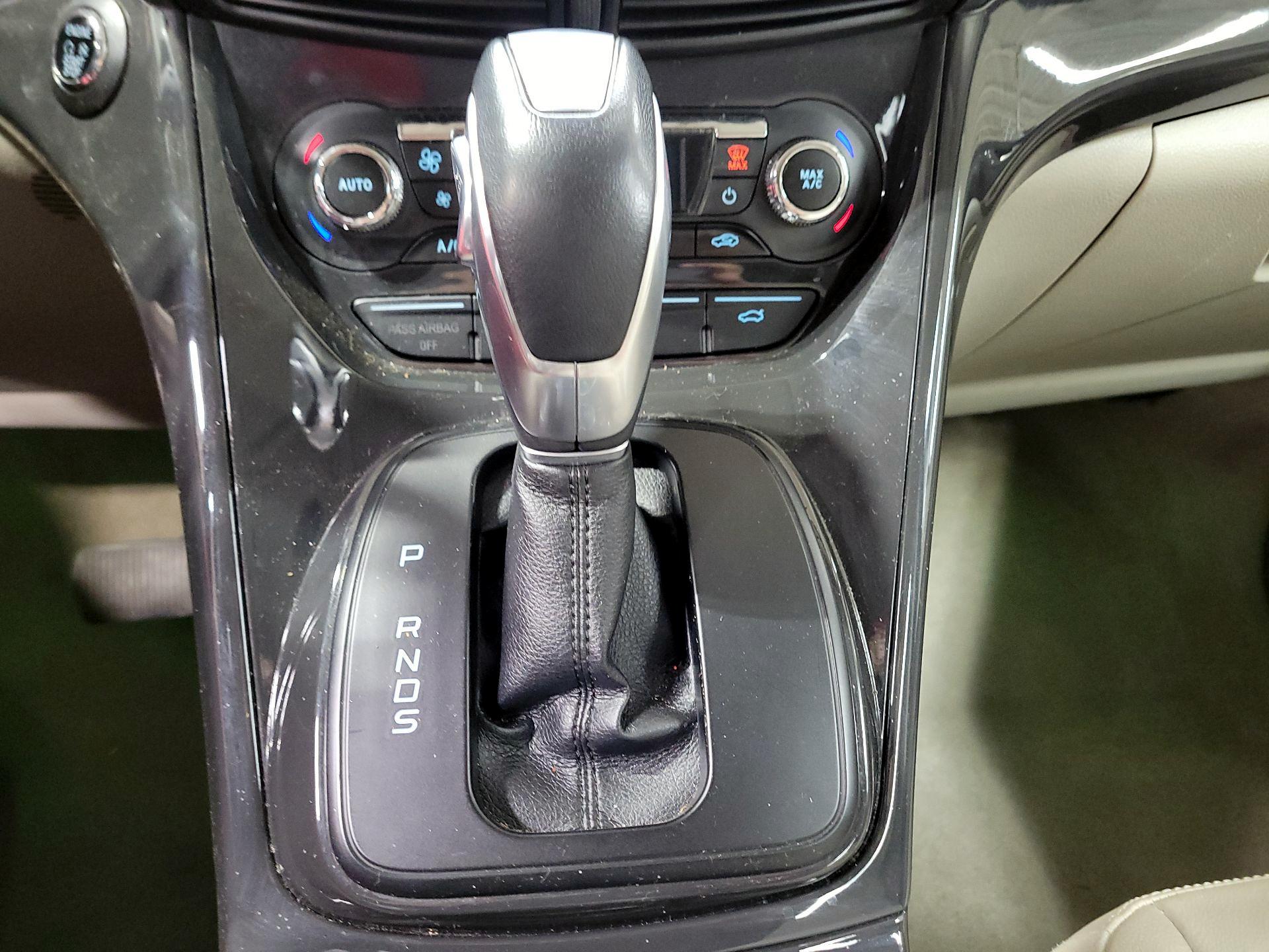 Thumbnail: 2014 Ford Escape - 17