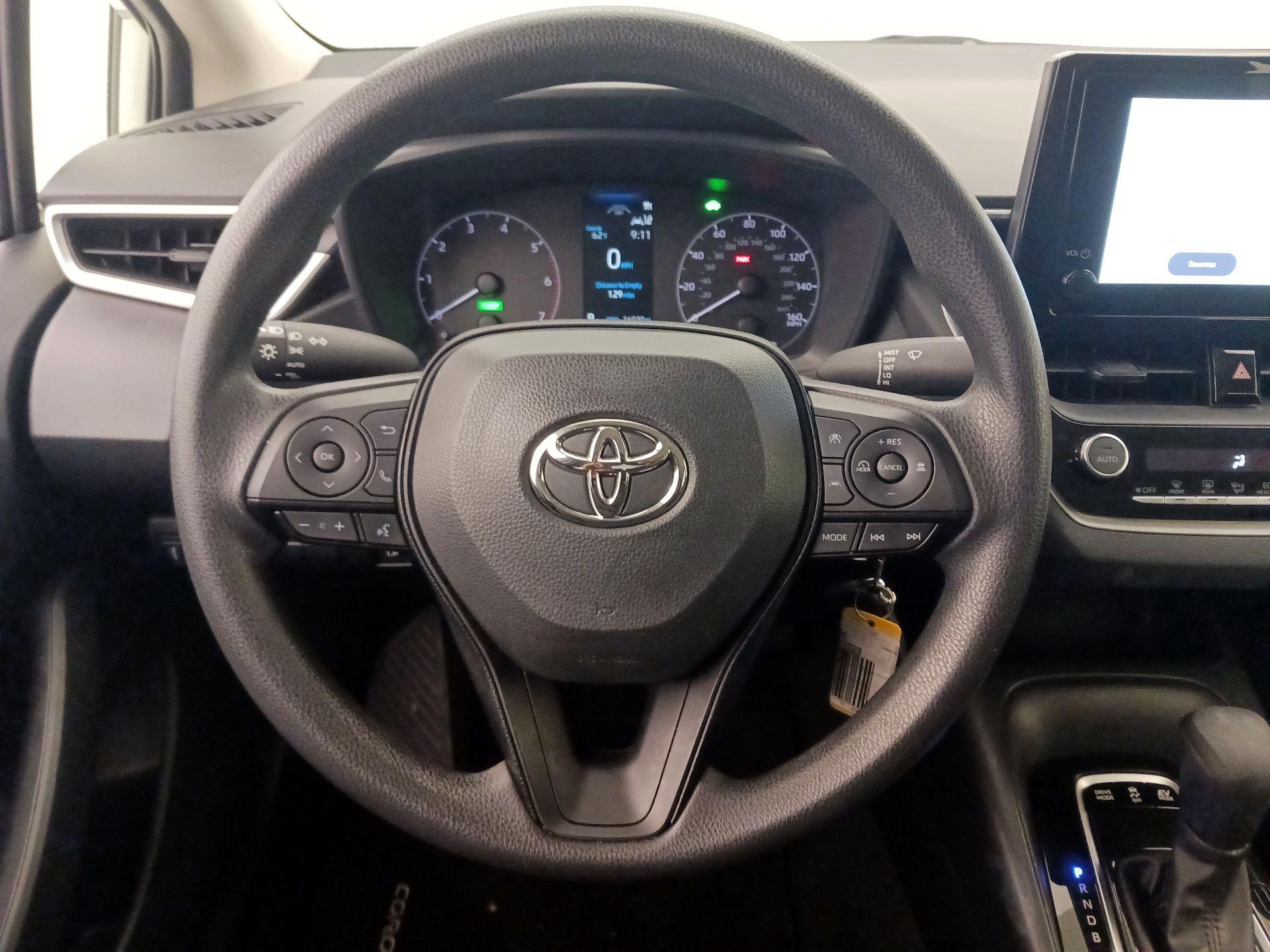 Thumbnail: 2023 Toyota Corolla - 10