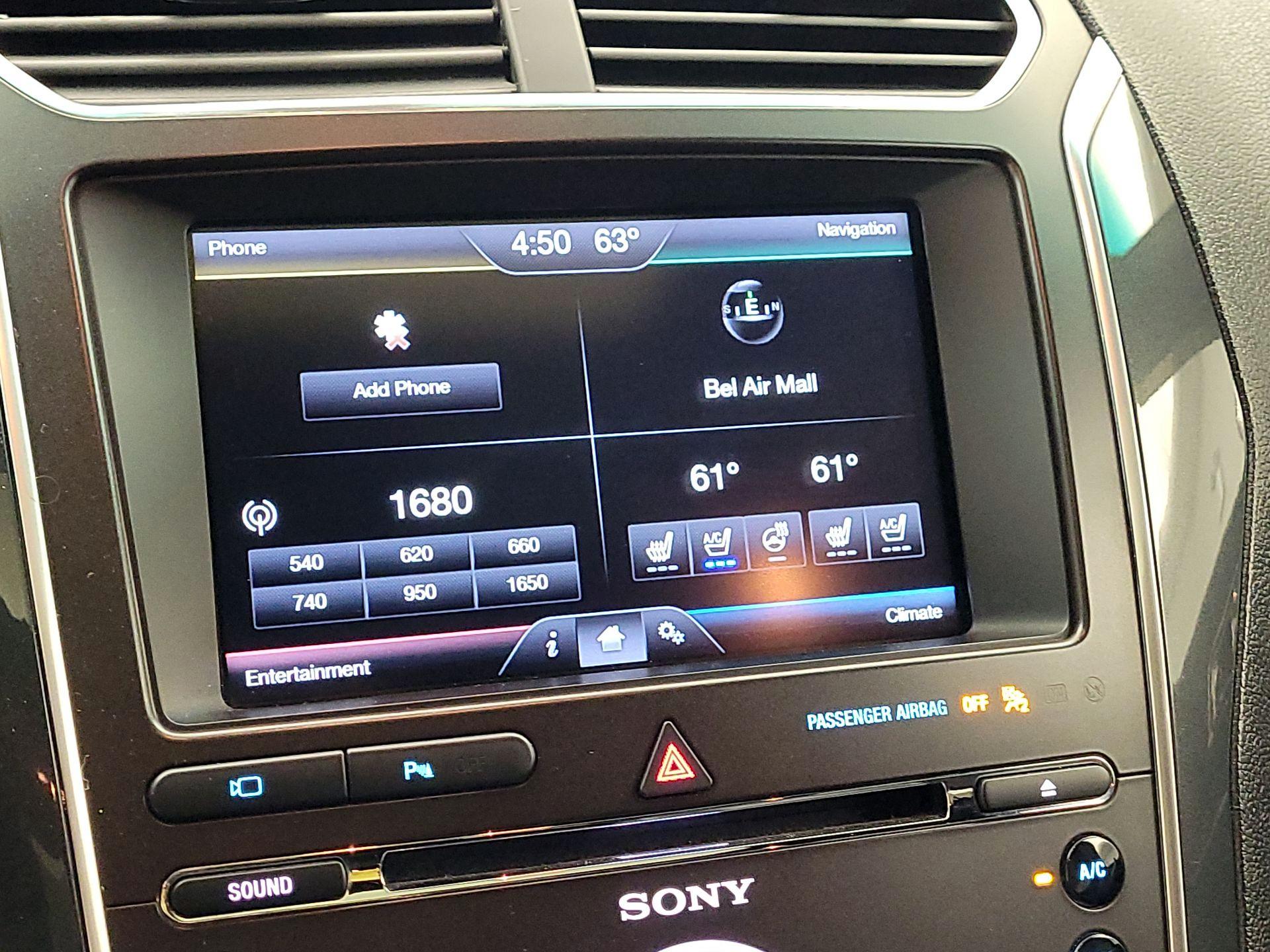 Thumbnail: 2016 Ford Explorer - 15